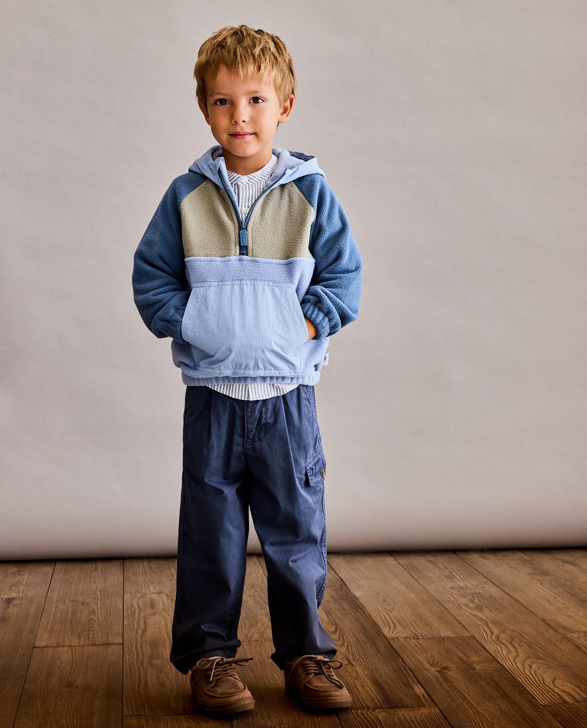 Imagen 0 de Sudadera combinada con bolsillo canguro de niño Azul oscuro