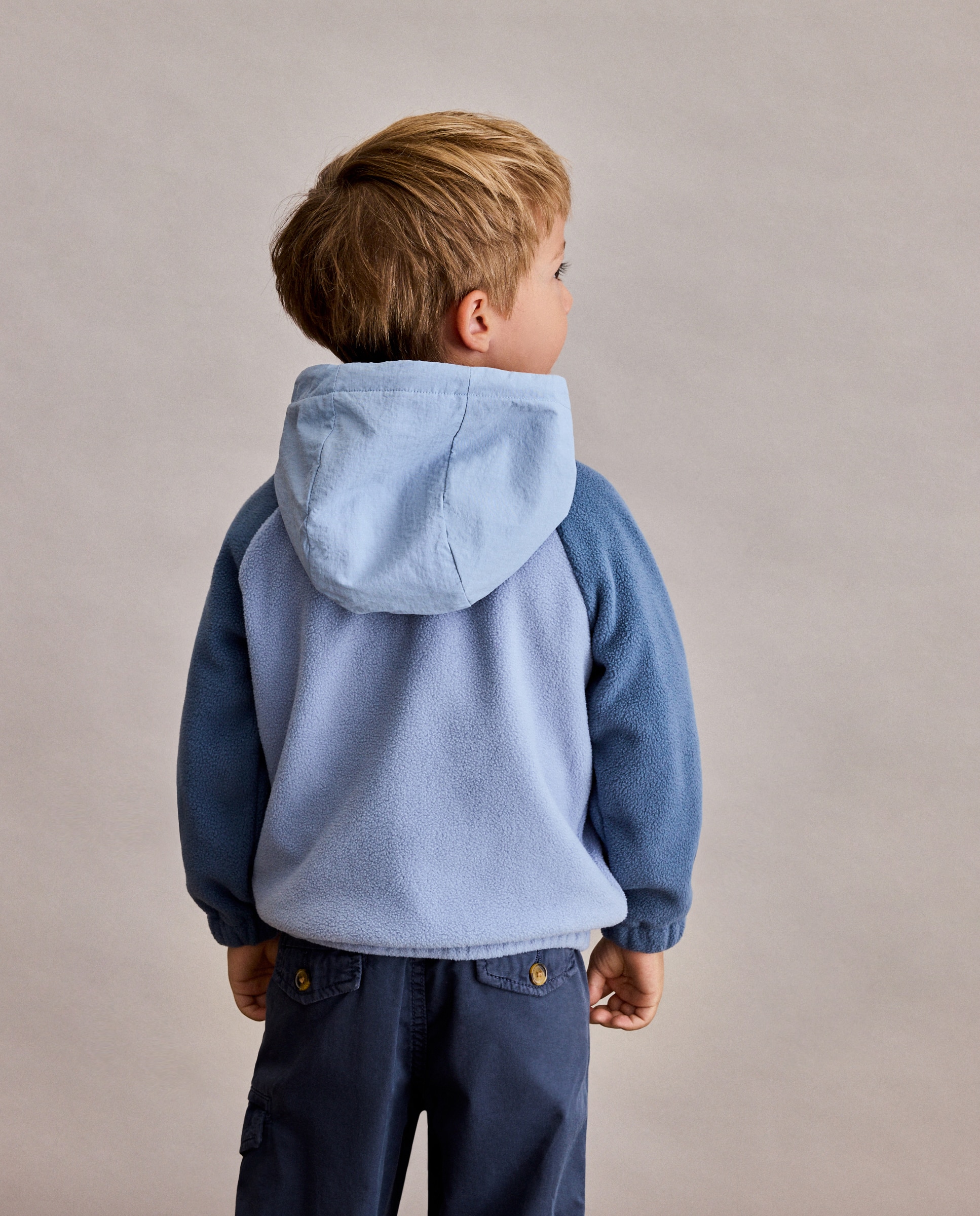 Sweatshirt Combinada com Bolso Canguru Azul-escuro-3