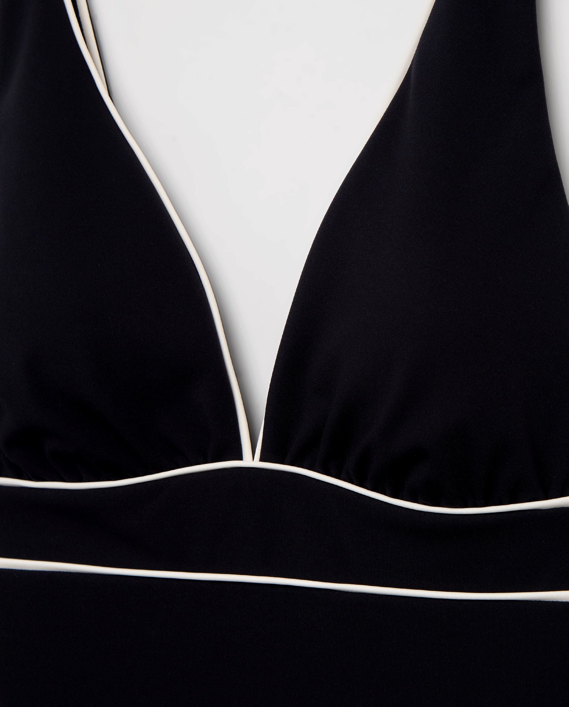Fato de Banho Redutor com Decote em Bico e Detalhes em Contraste Preto-5