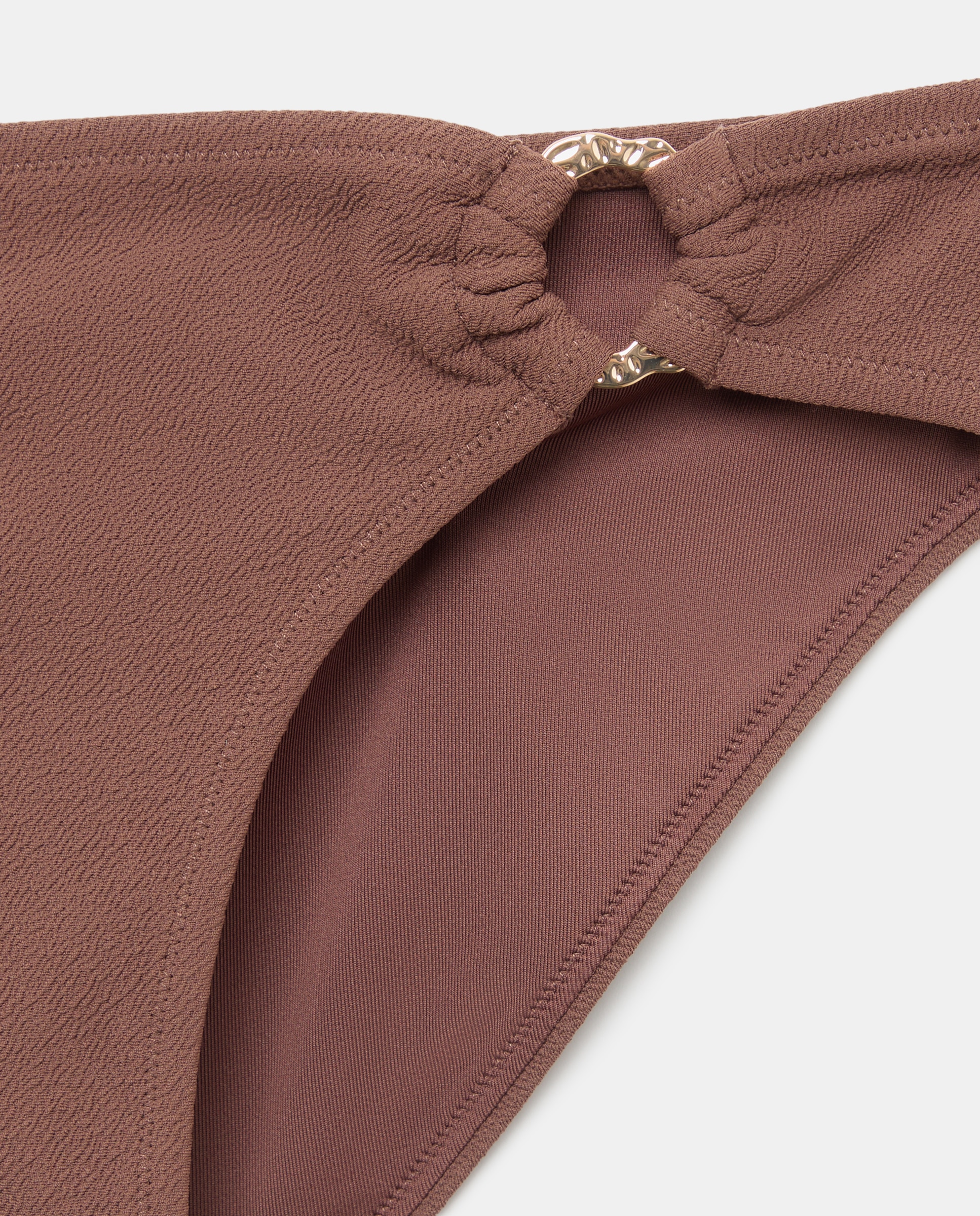 Cueca com Detalhe de Argola Castanho-5