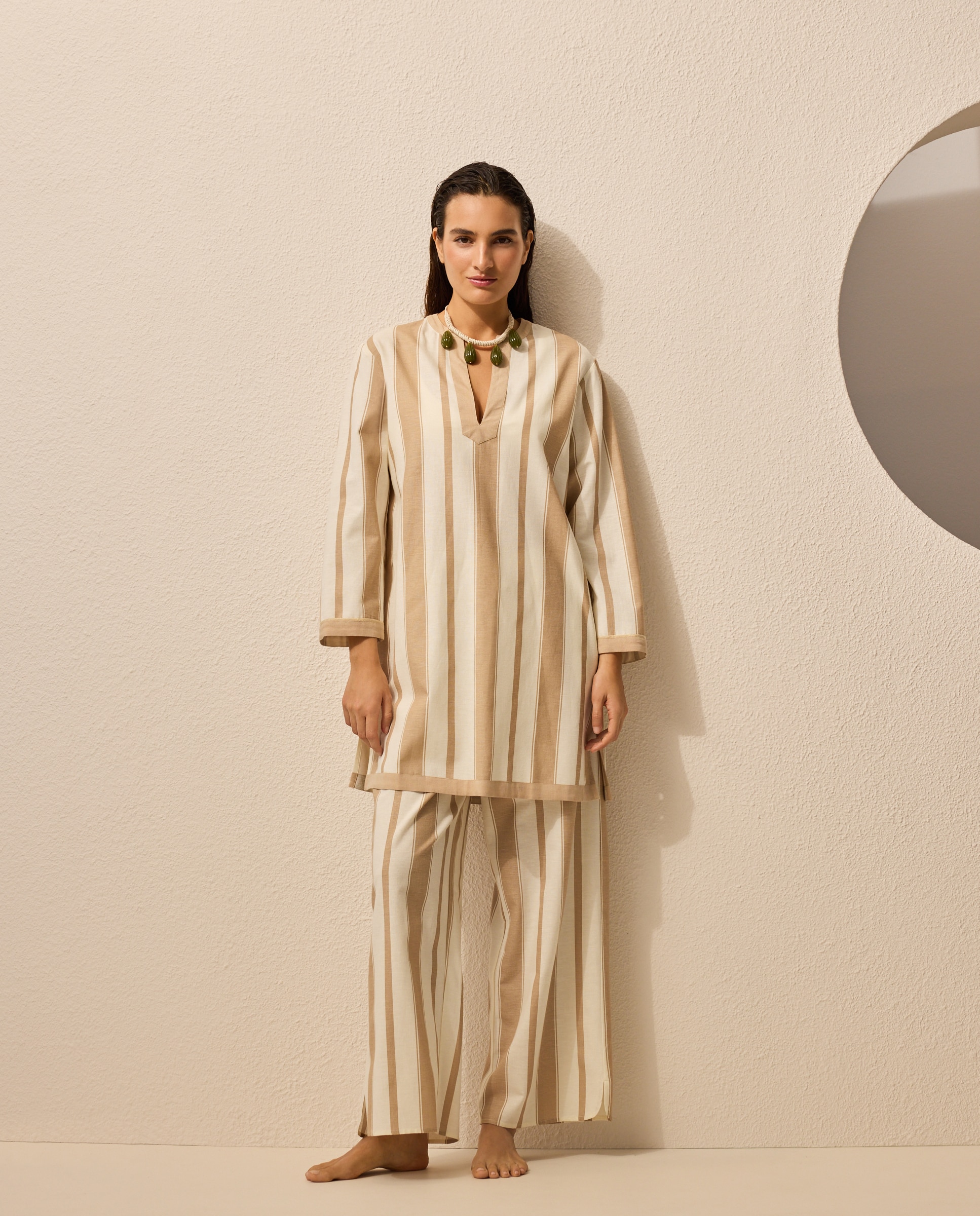 Imagen 0 de Camisola con detalle cuello Camel