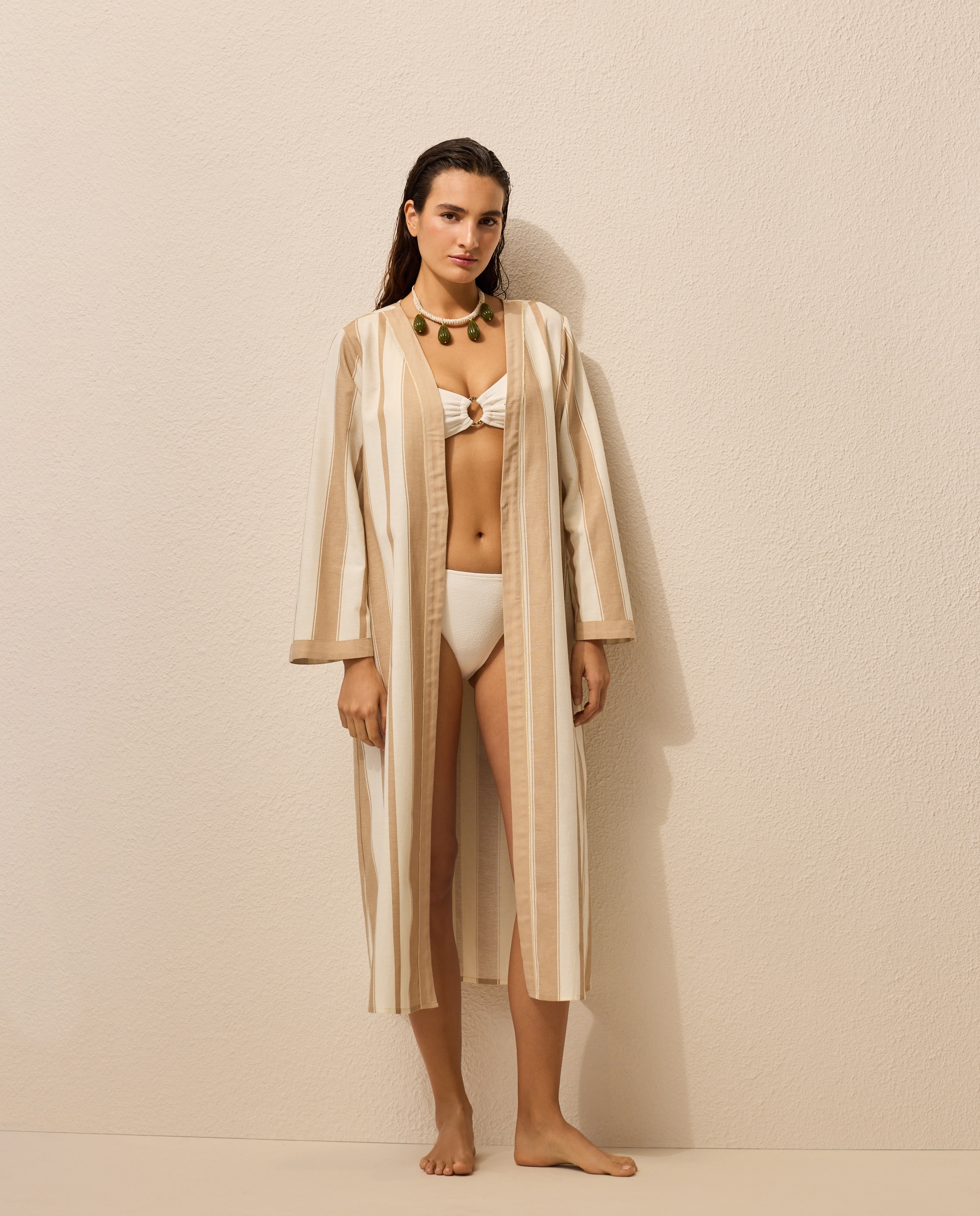 Kaftan com Detalhe na Gola Camel-2