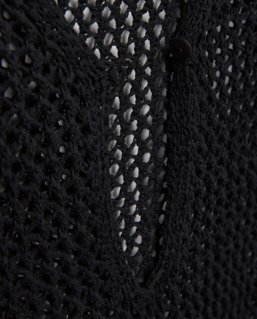 Vestido con detalle de anilla