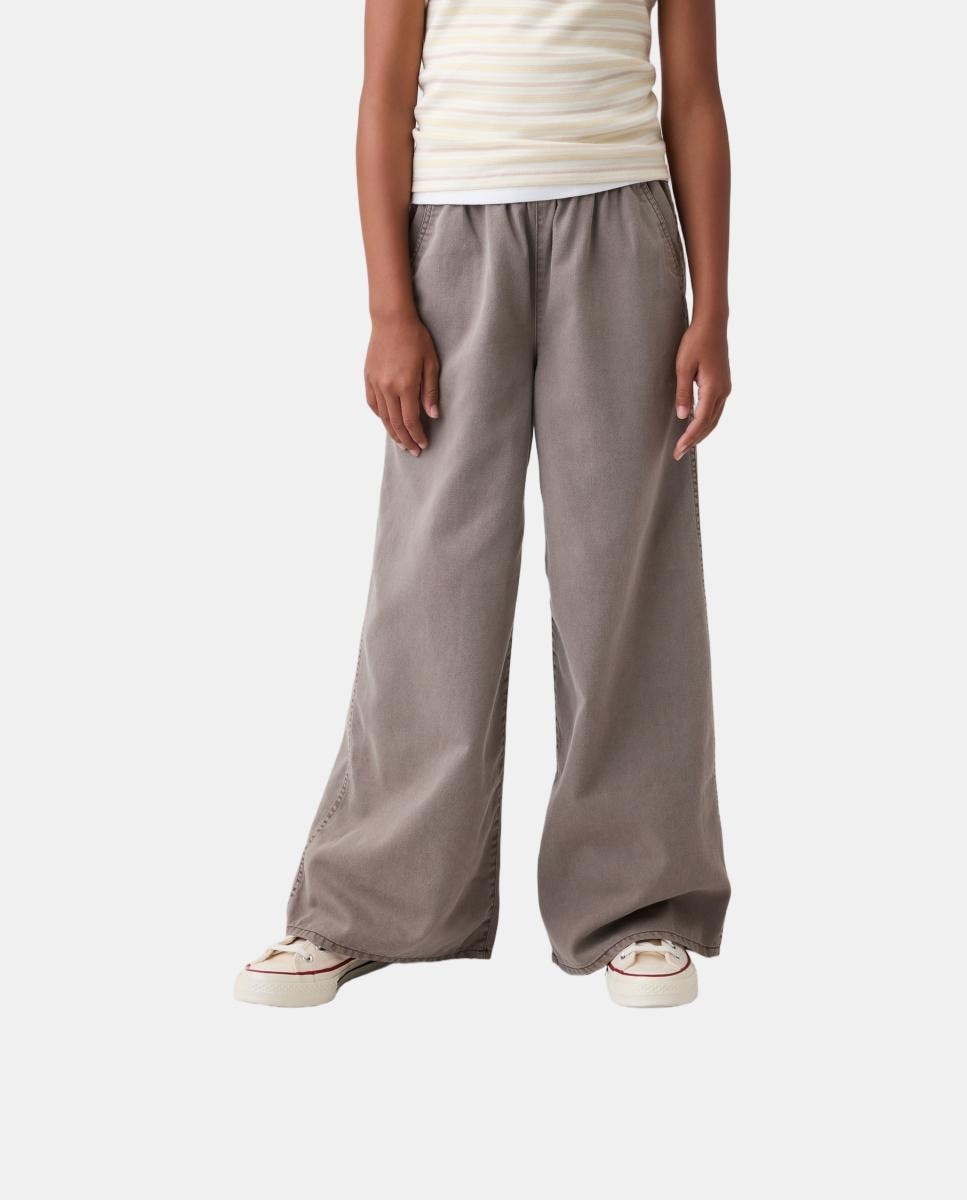 Calças Lisas com Bolsos de Remendo Taupe-3