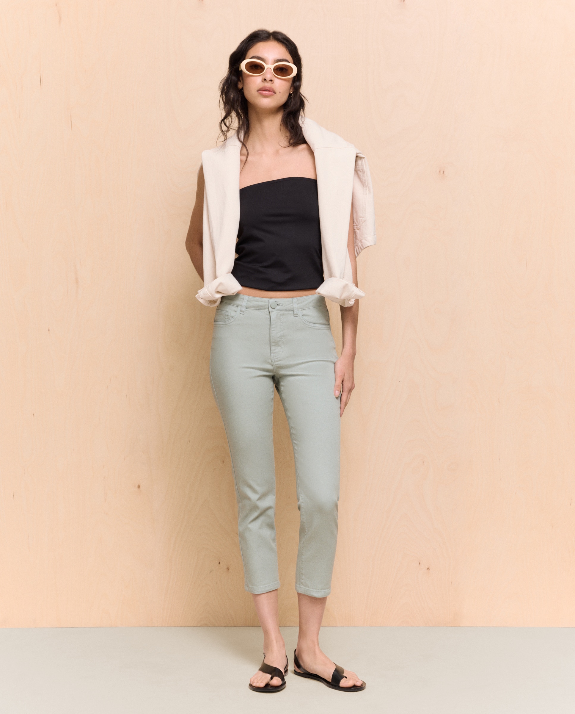 Easy Wear - Pantalón de mujer capri tiro medio.