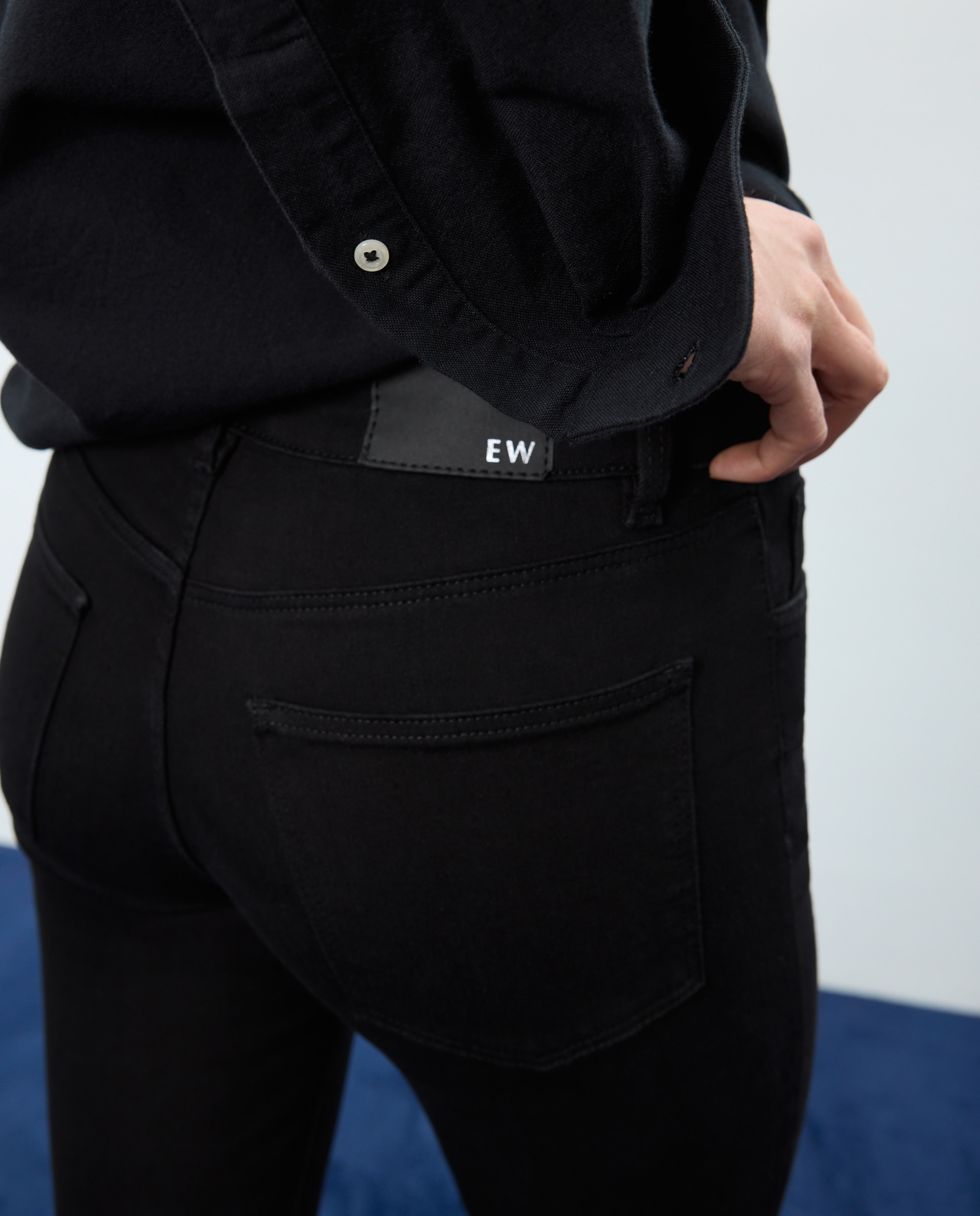 Jeans Skinny Preto Intenso-4