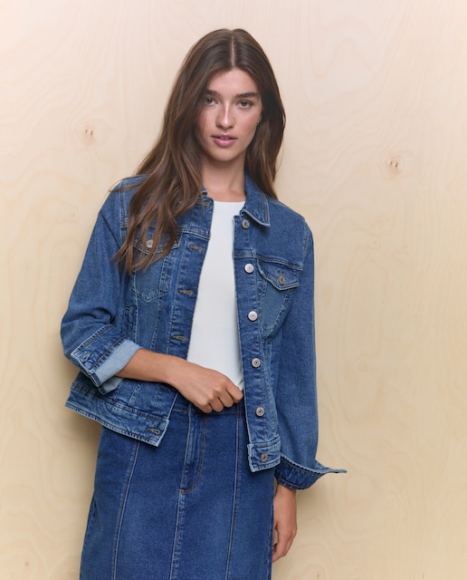 Imagen 0 de Cazadora de mujer vaquera entallada