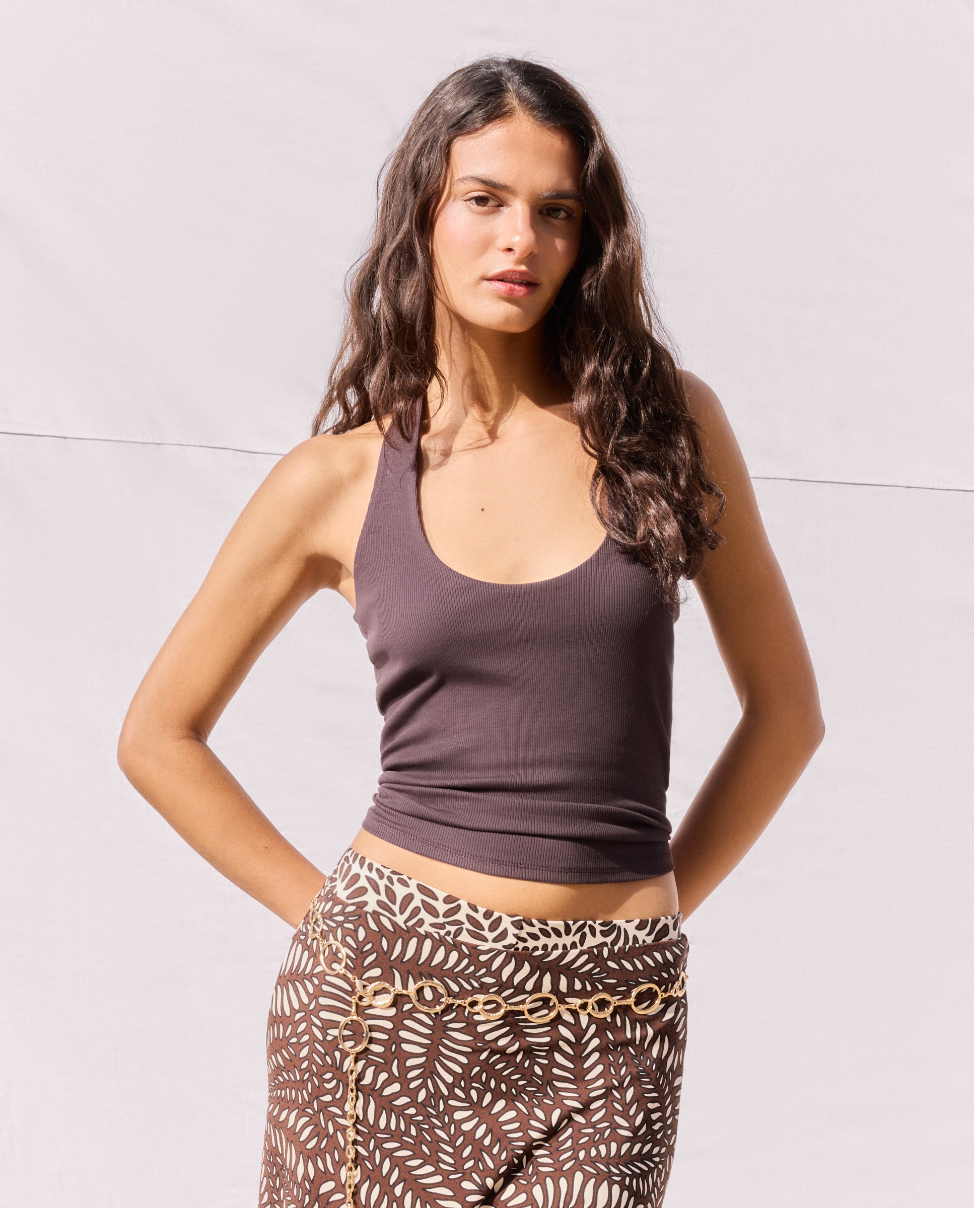 T-shirt de Alças Chocolate-1