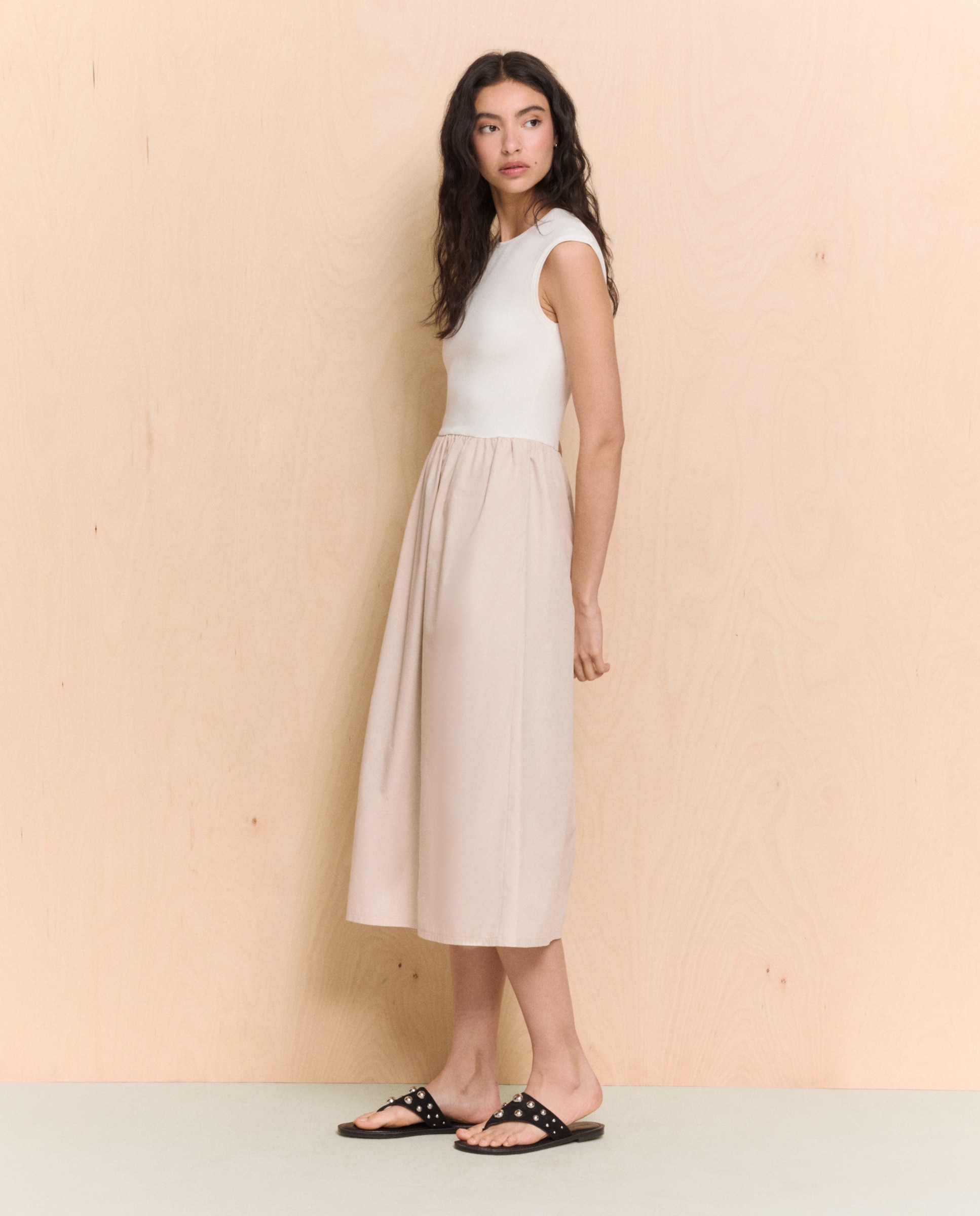 Imagem 0 de Vestido Midi Combinado sem Mangas