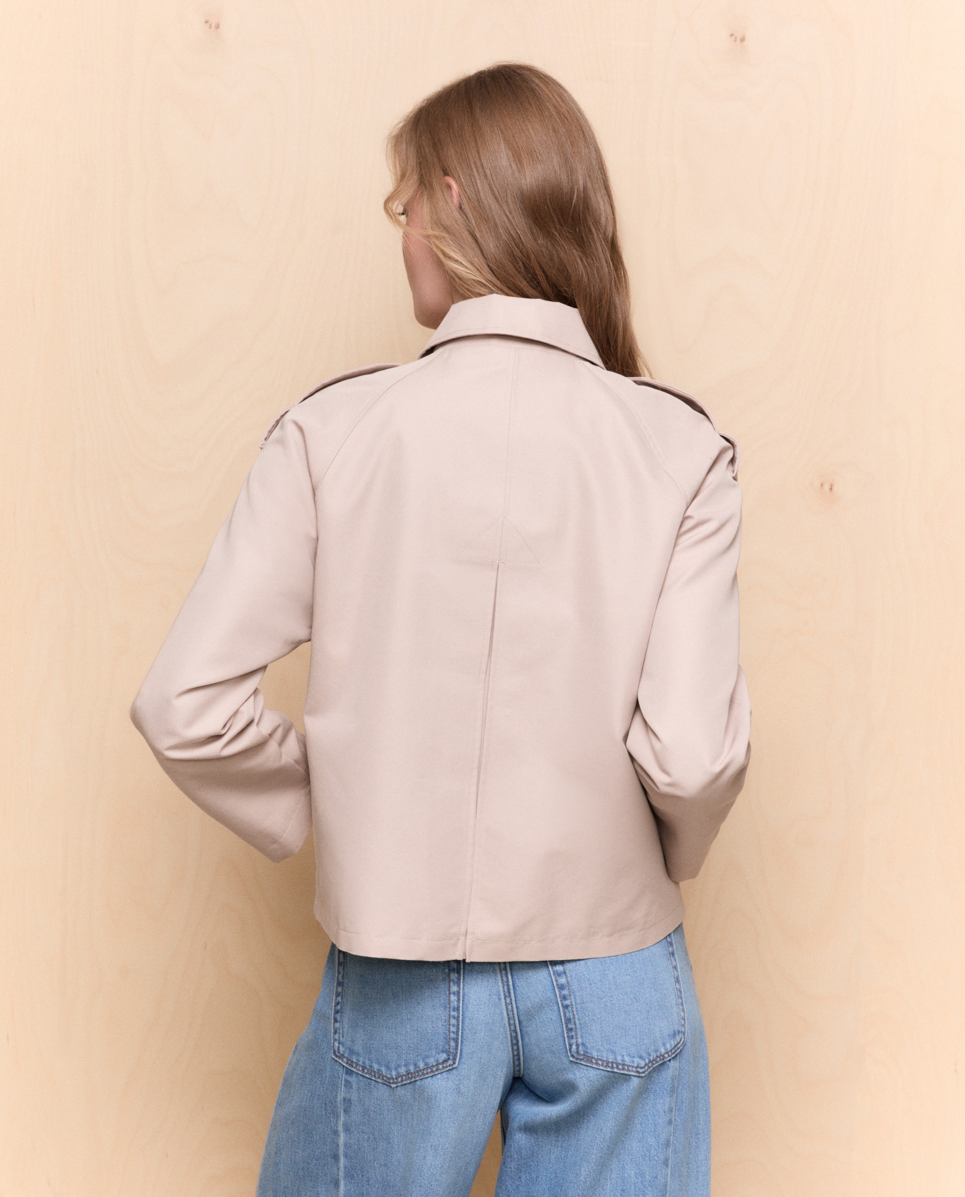 Gabardina corta lisa de mujer - Easy Wear - 730 Camel Tostado-4