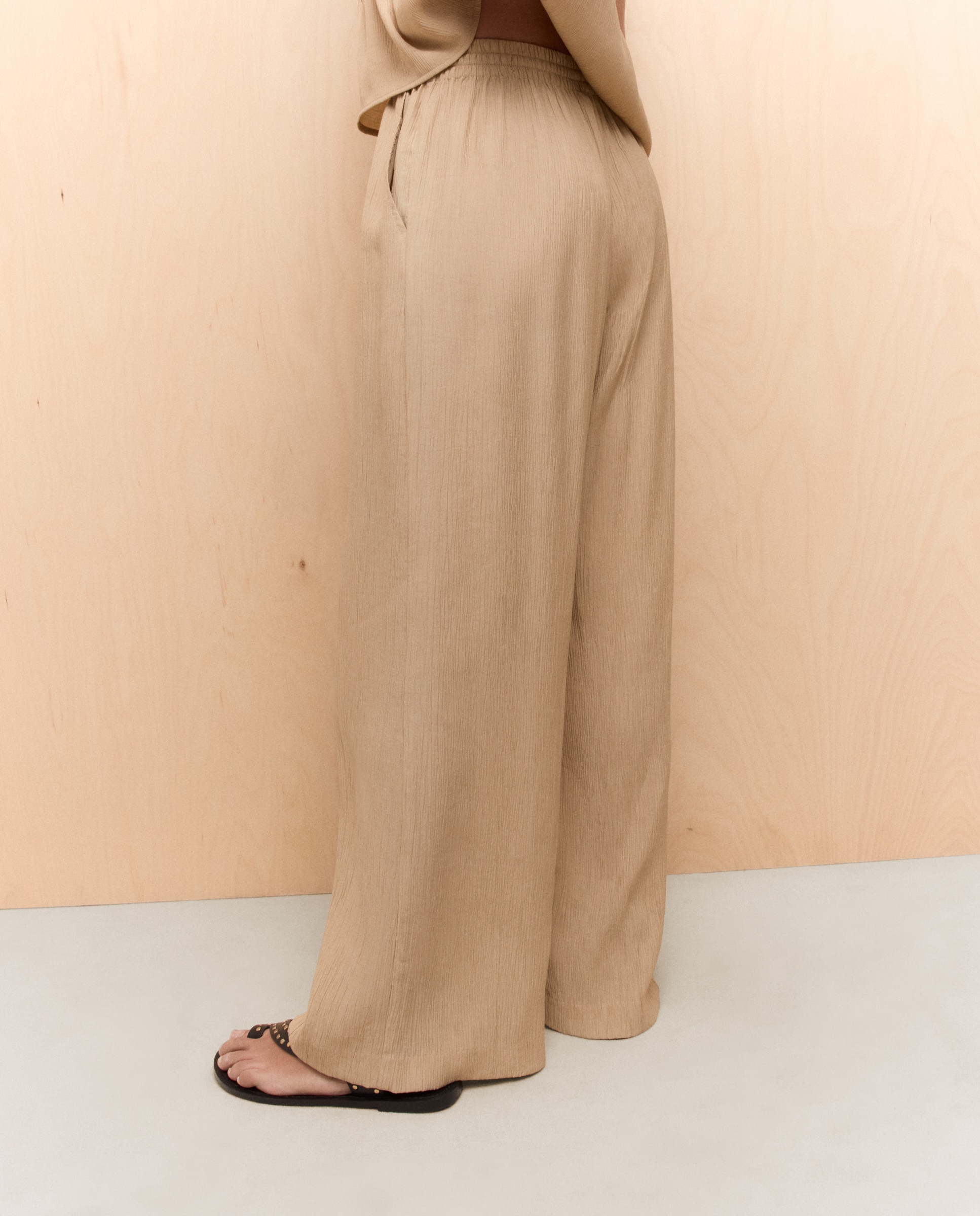 Pantalón arrugado cullote de mujer - Easy Wear - Índigo Beige-3