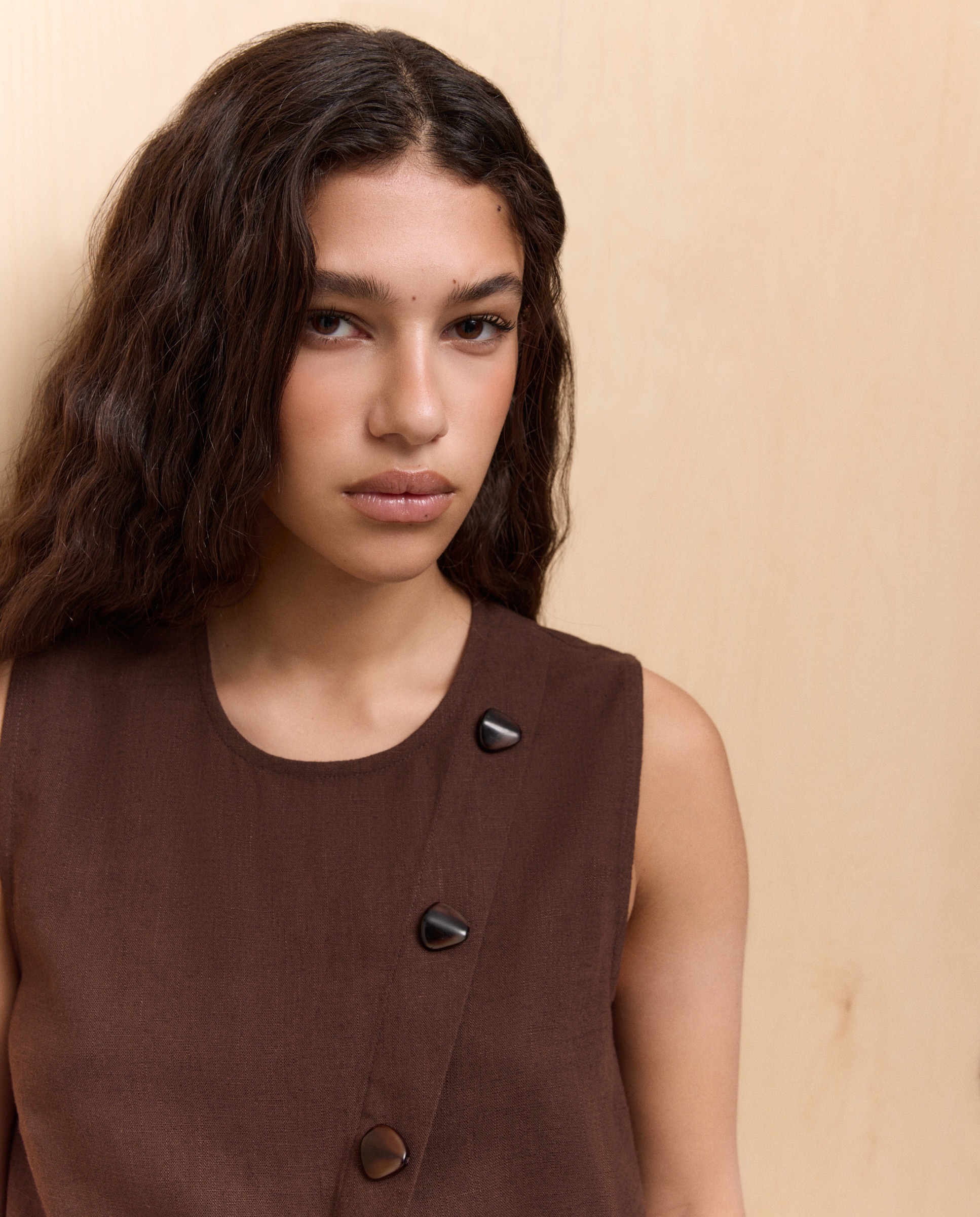 Top de mujer cruzado corto con lino - Easy Wear - Chocolate Chocolate-4