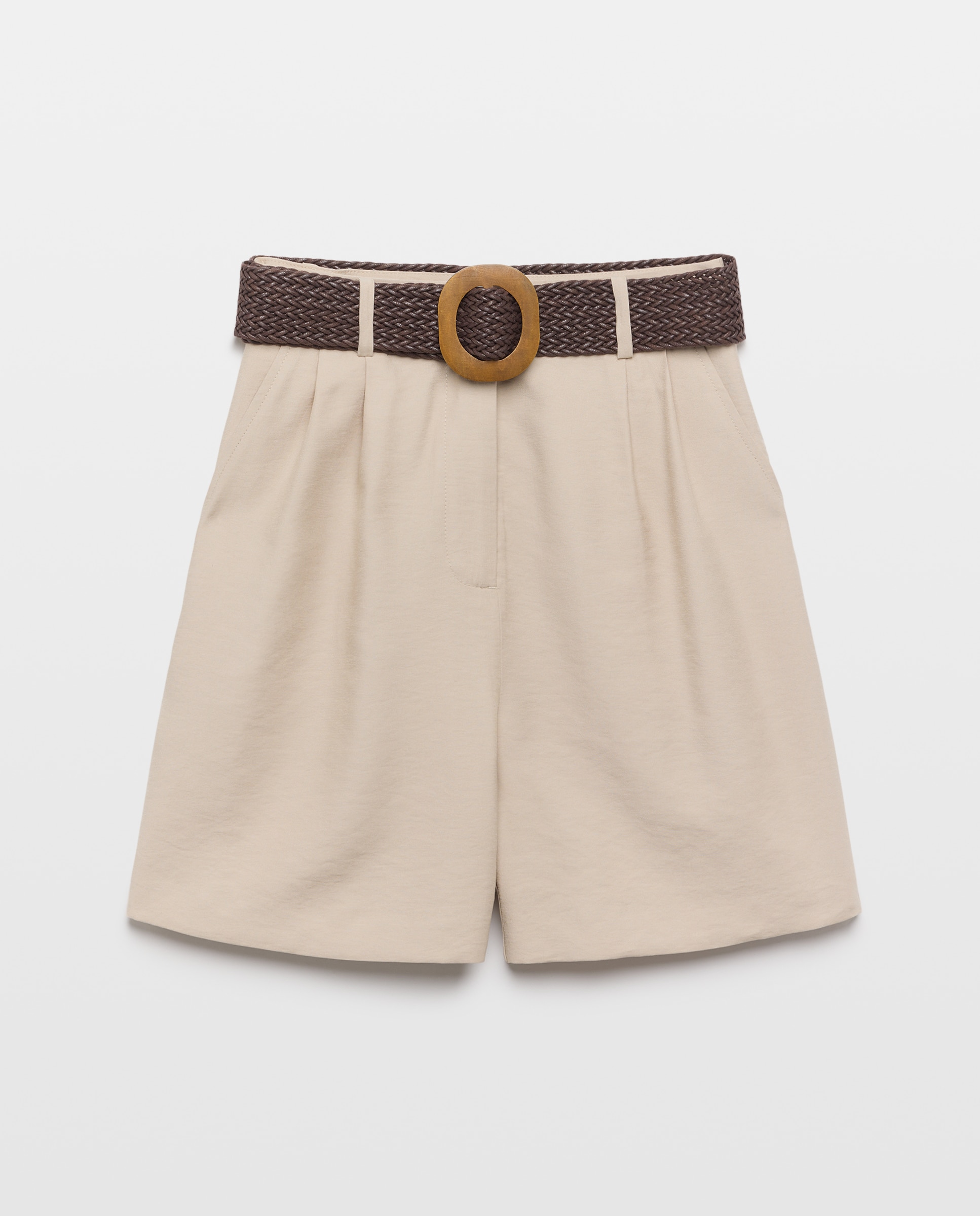 Bermudas com Pinças e Cinto Bege-4