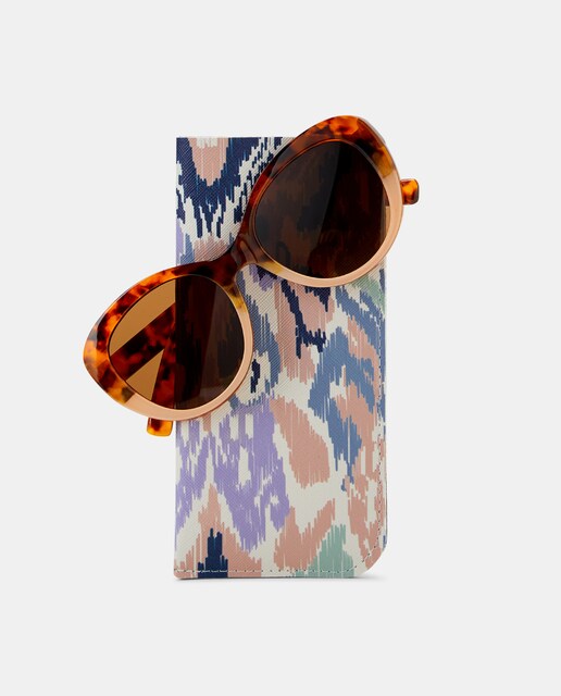 Gafas de sol ovaladas de mujer