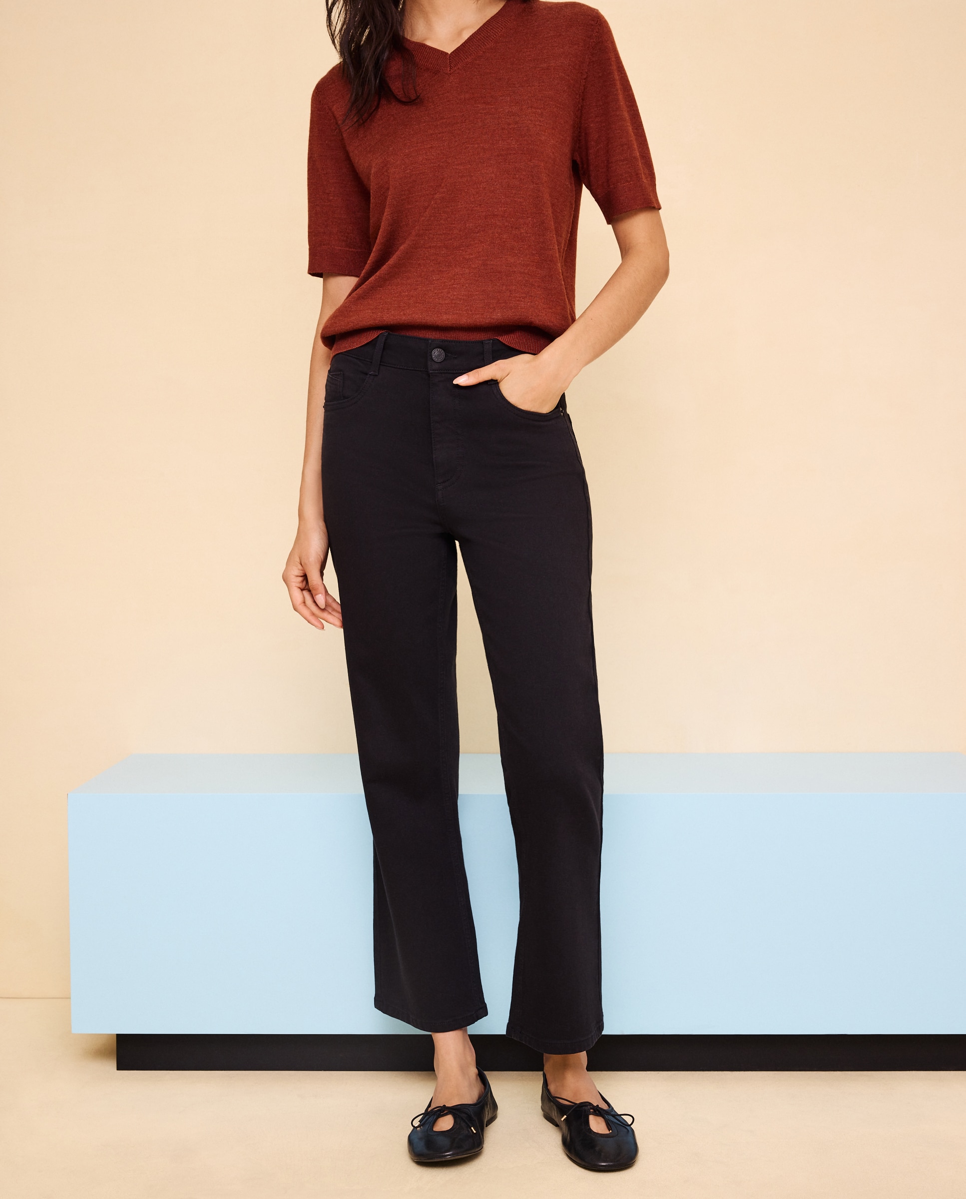 Imagen 2 de Pantalón de mujer crop flare - Easy Wear - Negro Negro