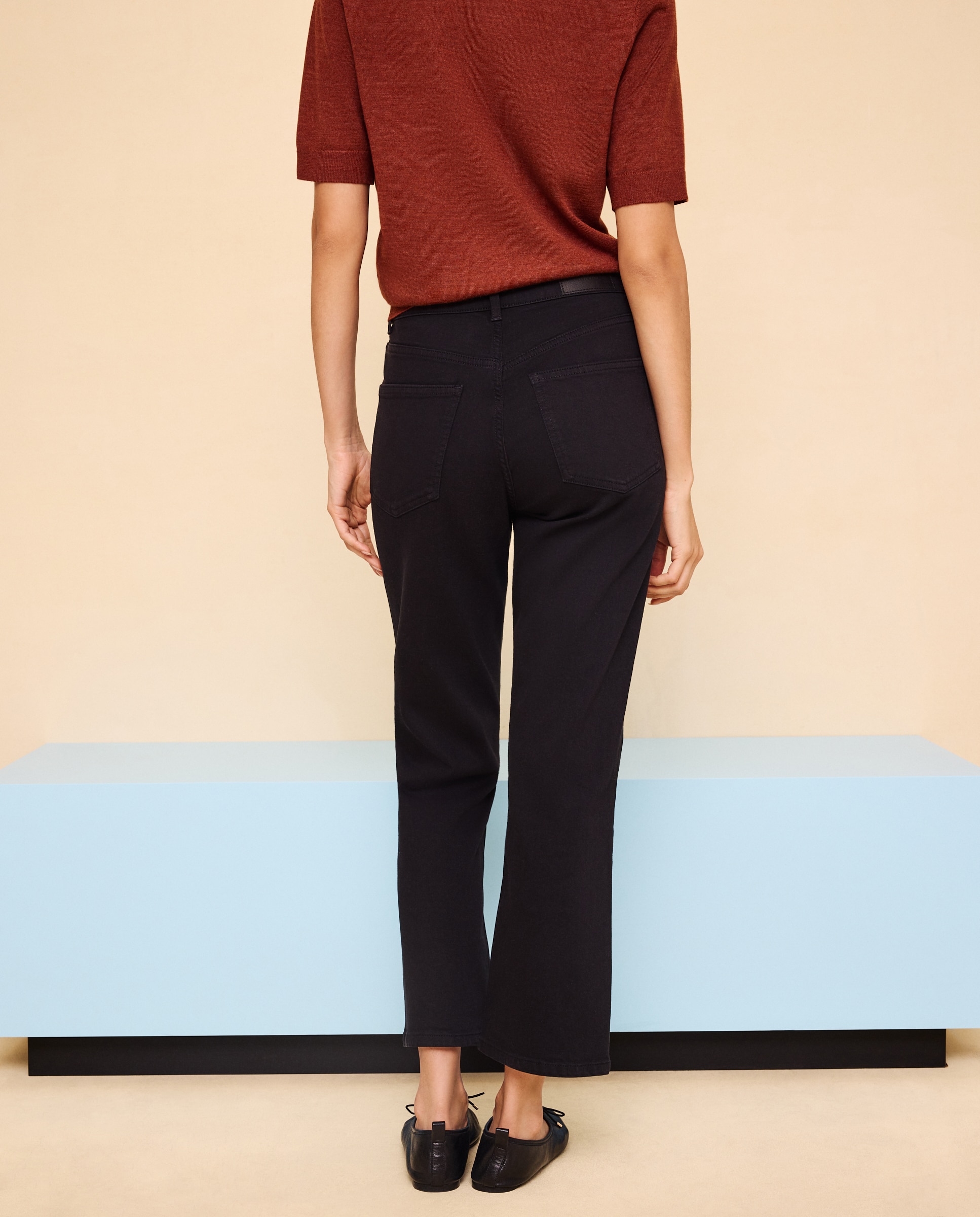 Imagen 3 de Pantalón de mujer crop flare - Easy Wear - Negro Negro