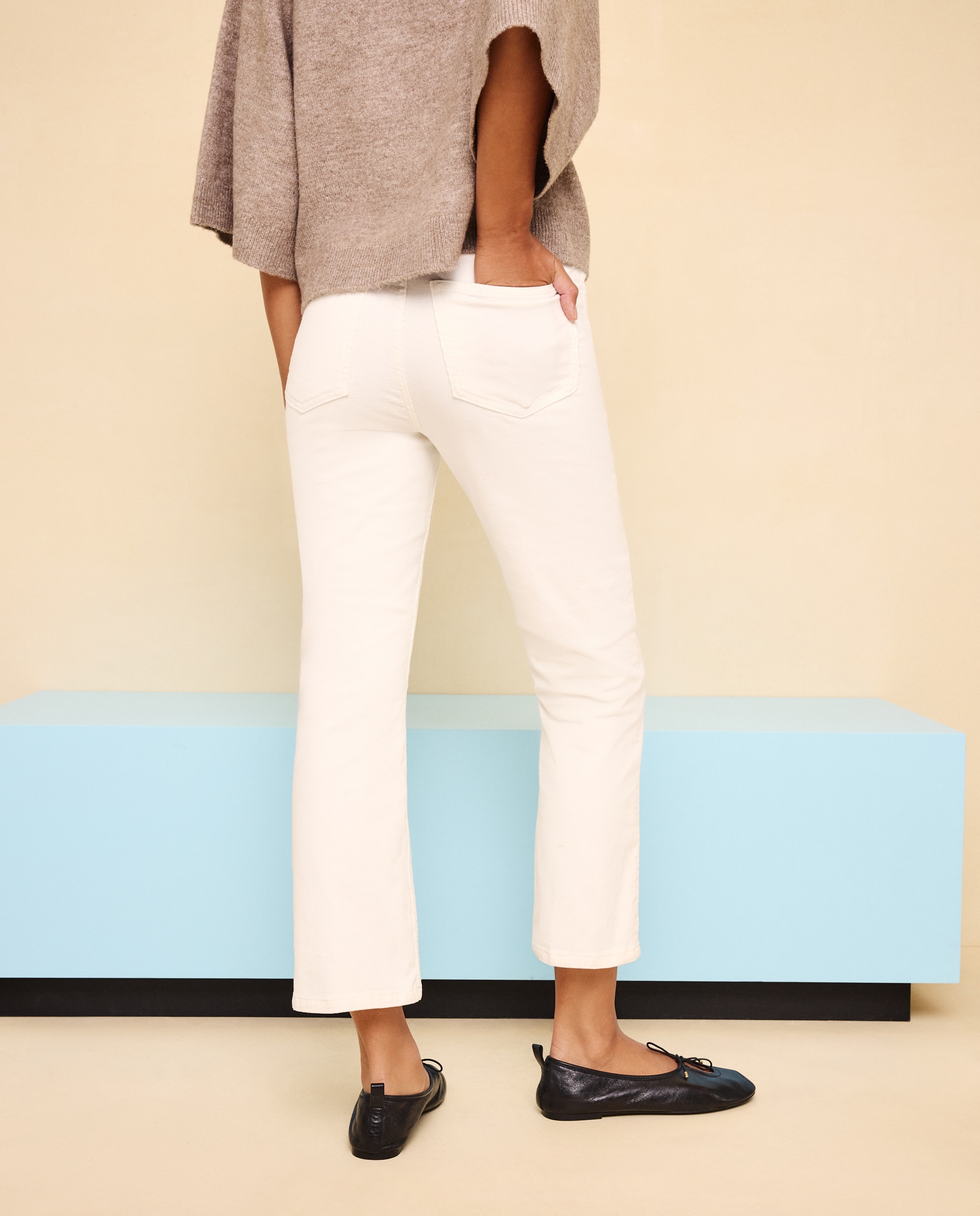 Imagen 3 de Pantalón pana de mujer crop flare - Easy Wear - Blanco roto Blanco roto