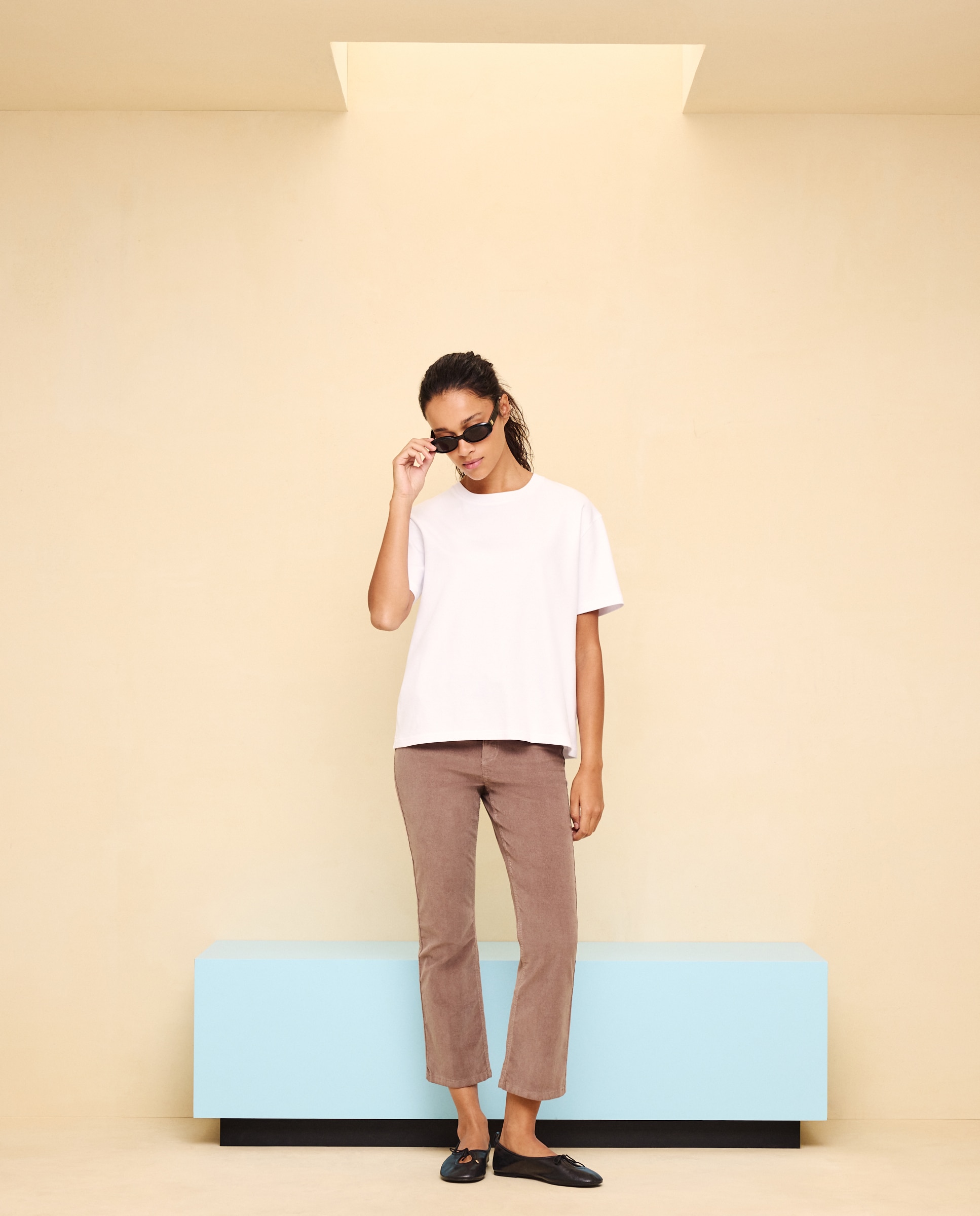Imagen 1 de Pantalón pana de mujer crop flare - Easy Wear - Visón claro Visón claro