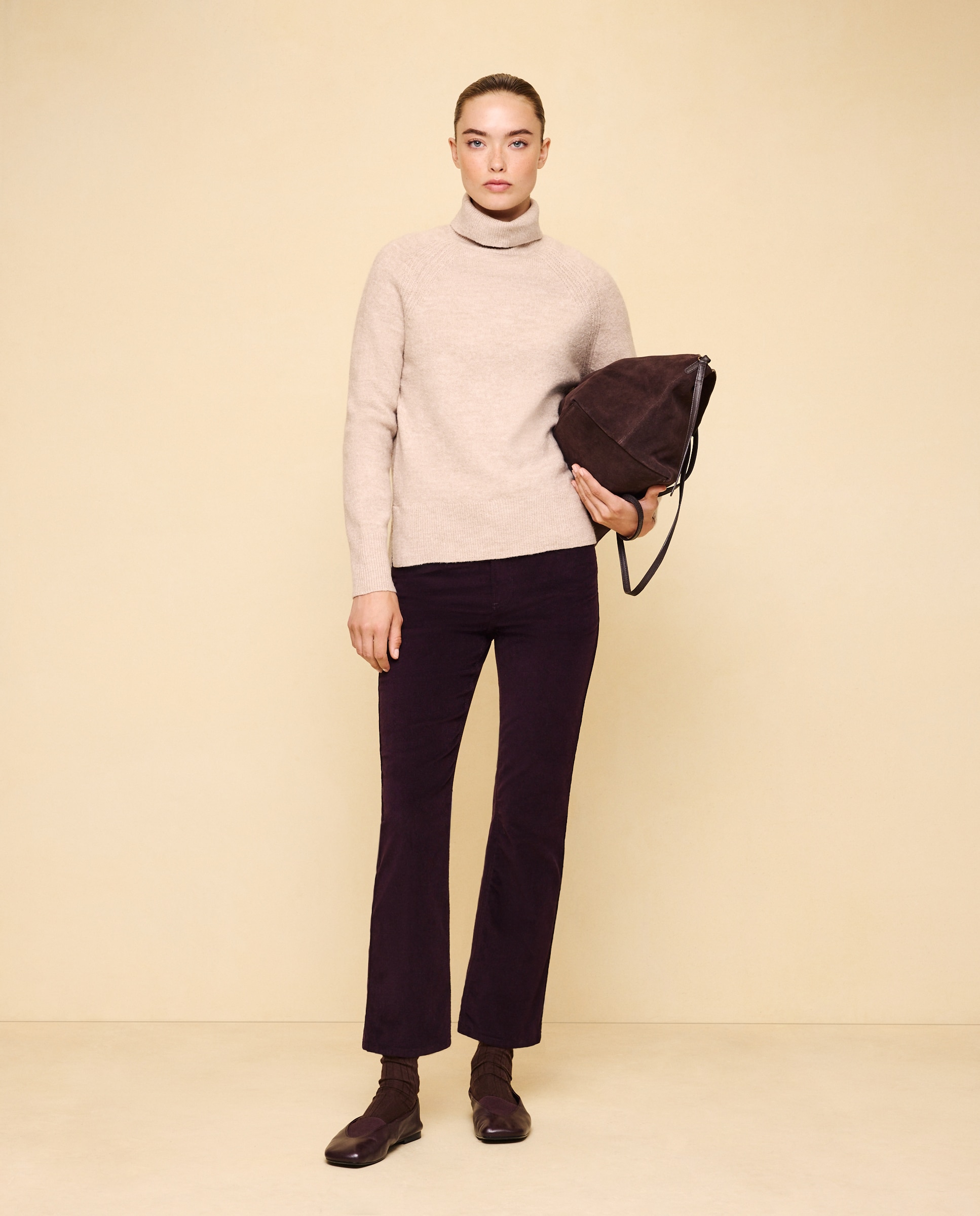 Imagen 1 de Pantalón pana de mujer crop flare - Easy Wear - Ciruela Ciruela