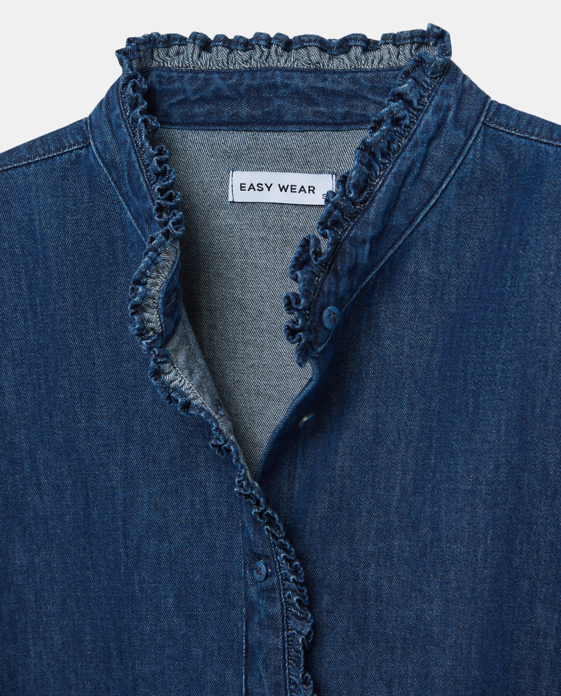 Blusa vaquera de mujer con volantes en torno a cuello y tapeta - Easy Wear - Azul Suave Azul Suave-5