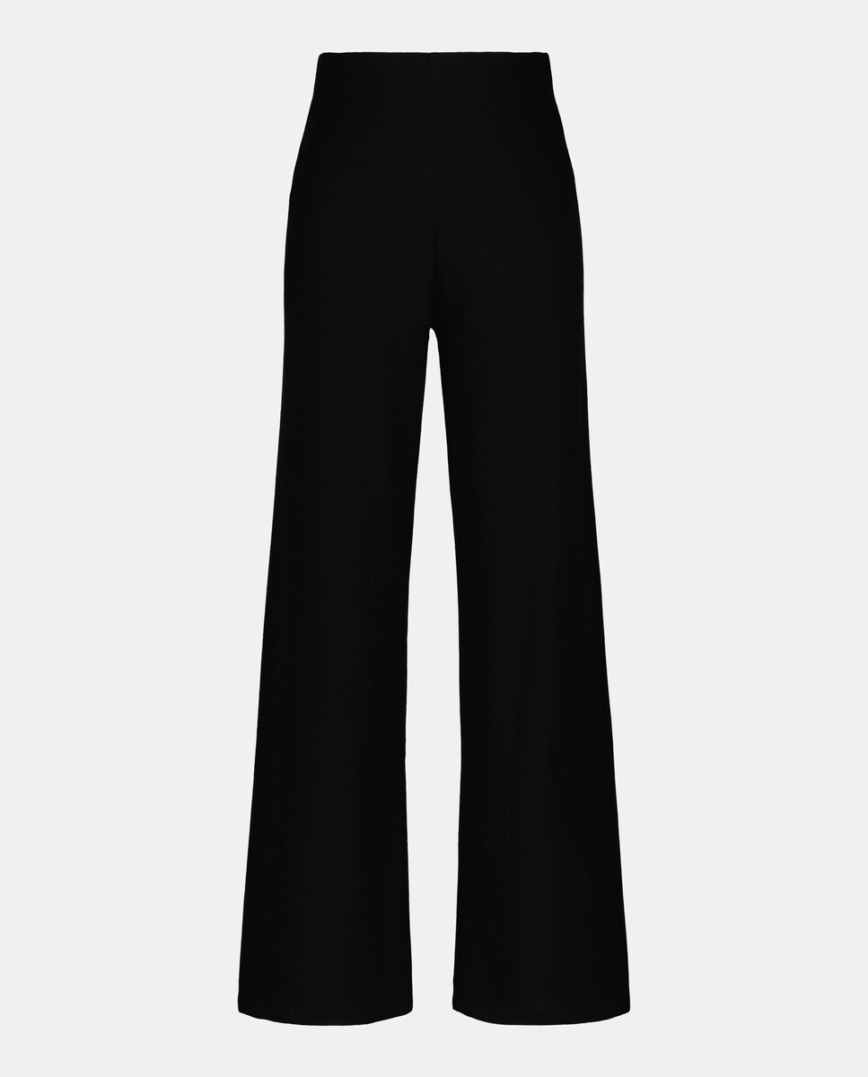 Calças Largas Cut Preto-4