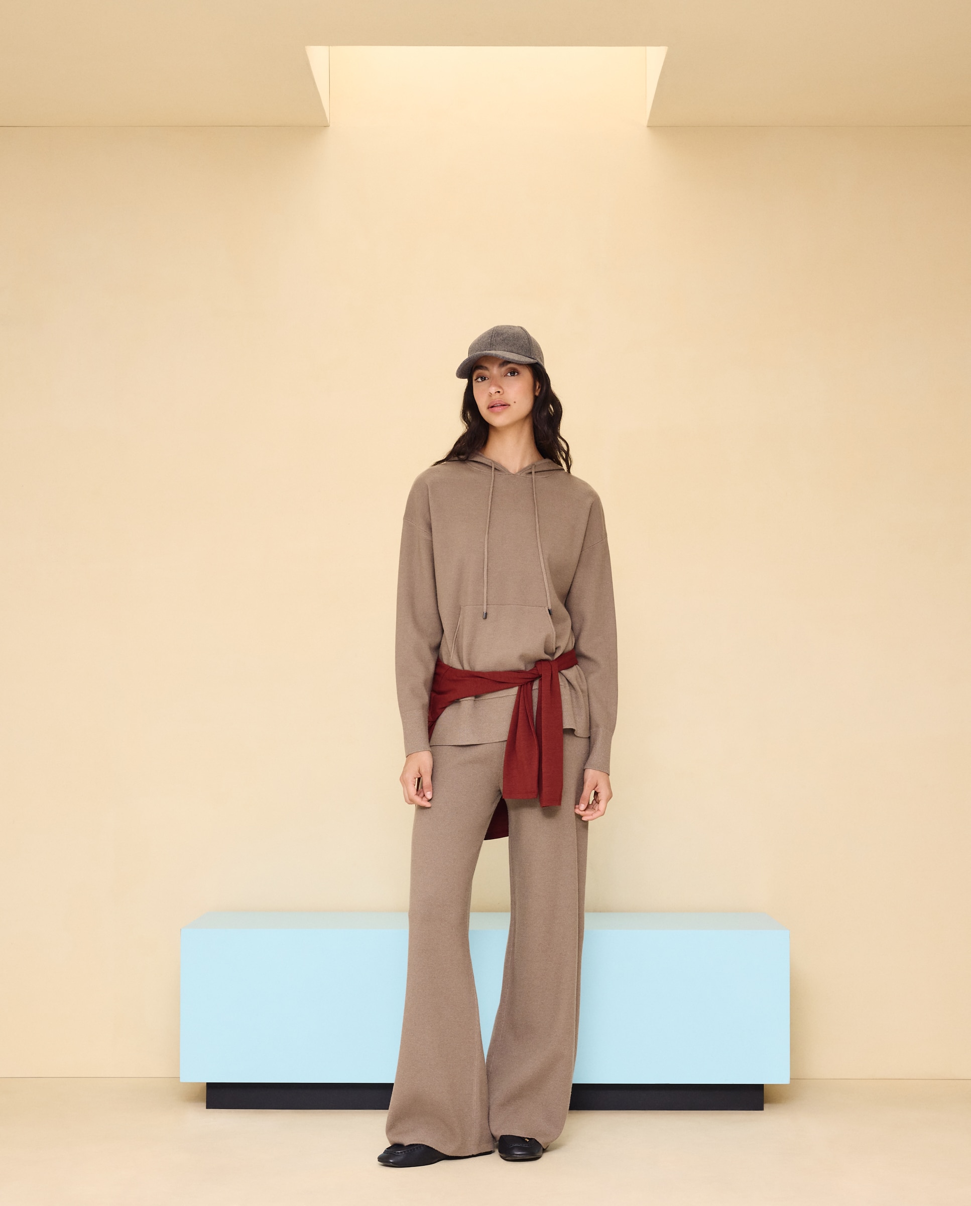 Pantalón de punto con pata ancha de mujer - Easy Wear - Visón oscuro Visón oscuro-1