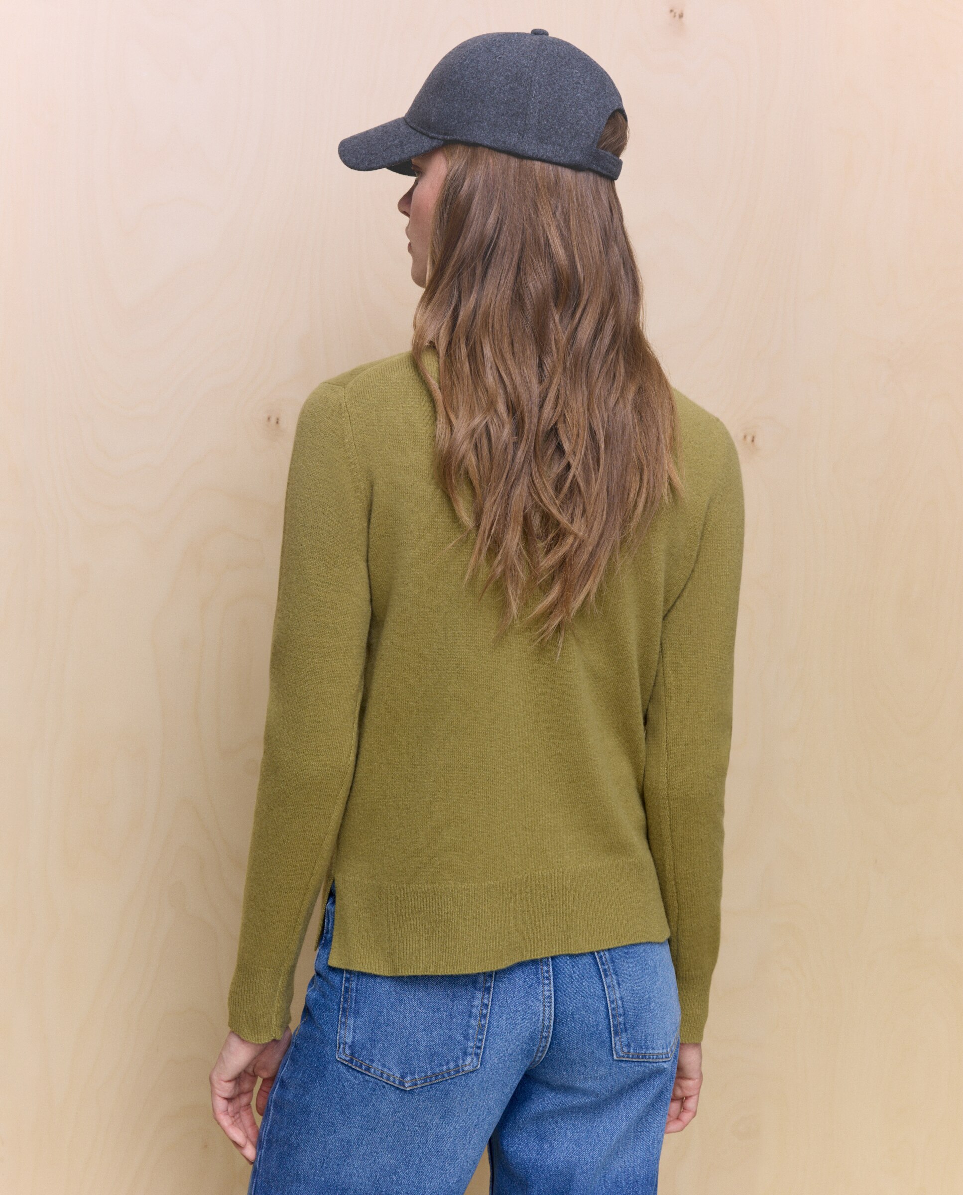 Camisola de Malha Lisa com Decote em Bico 371 Óleo-3