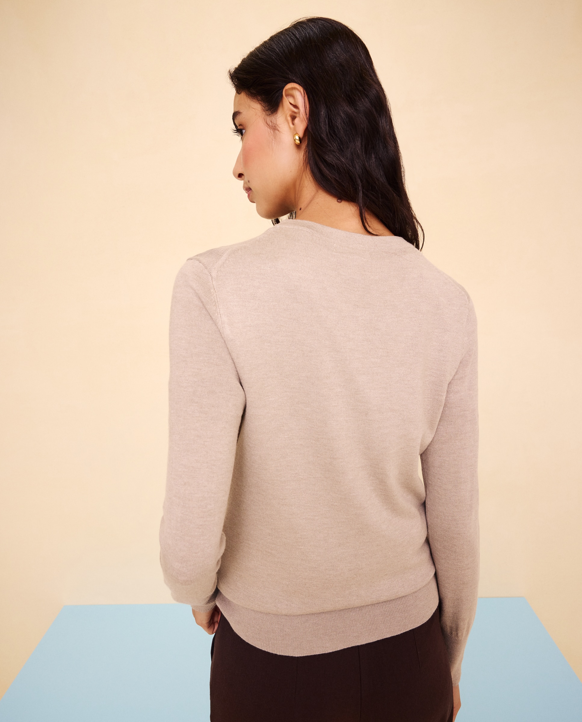 Jersey cuello redondo con detalle de botones en puño de mujer - Easy Wear - 850 Piedra 850 Piedra-3
