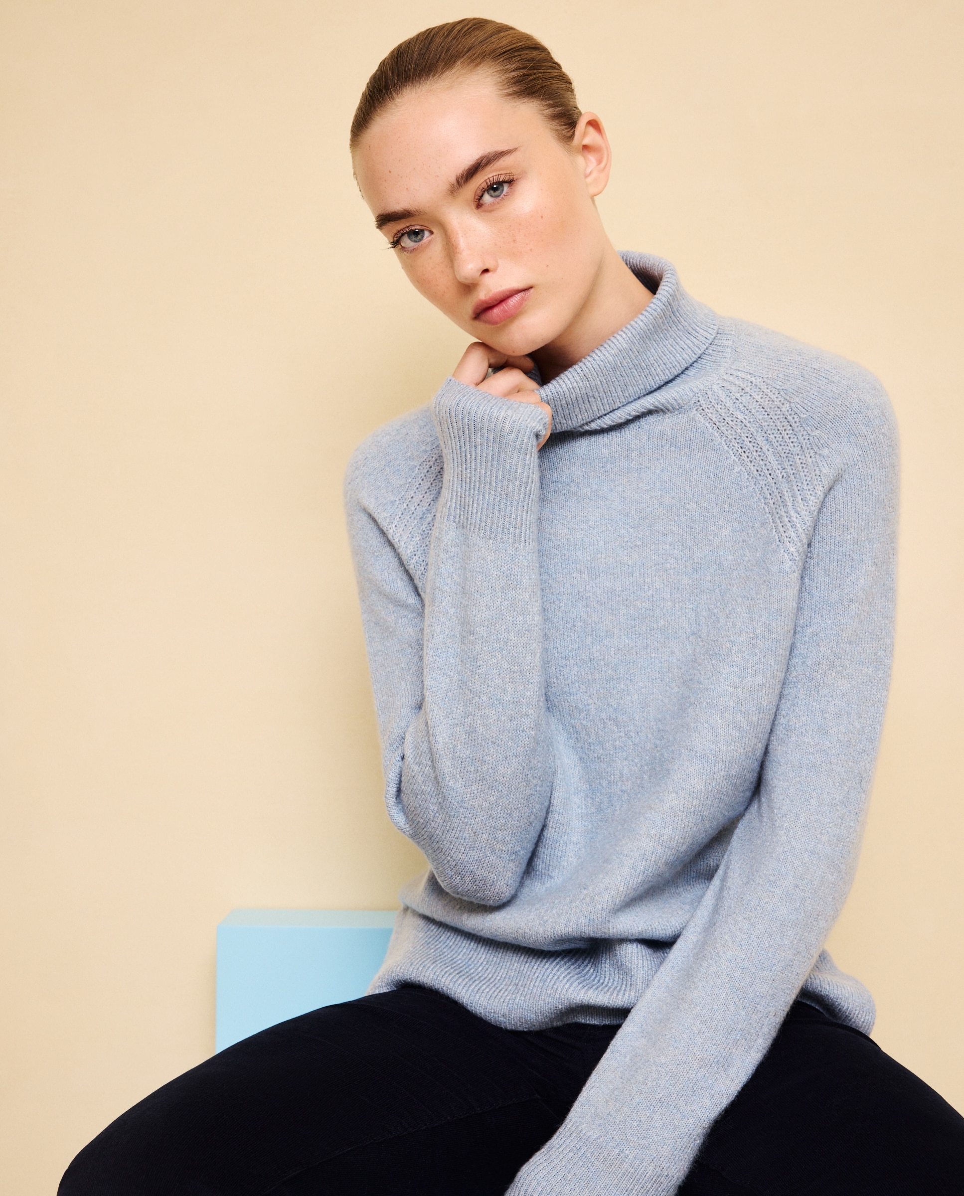Jersey cuello alto soft de mujer - Easy Wear - Añil Añil-1