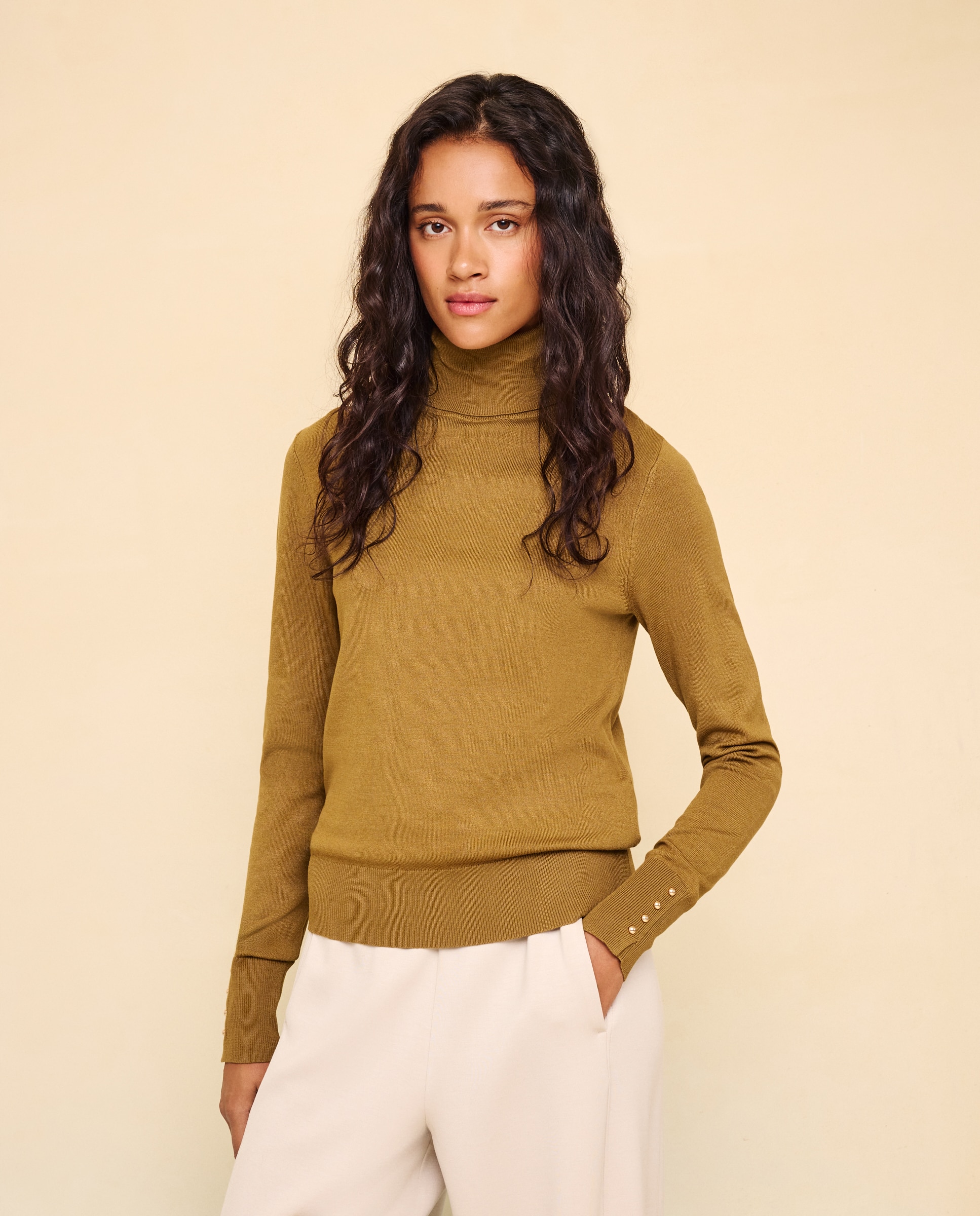 Jersey de mujer con cuello alto y botones en puño - Easy Wear - Verde Verde-1