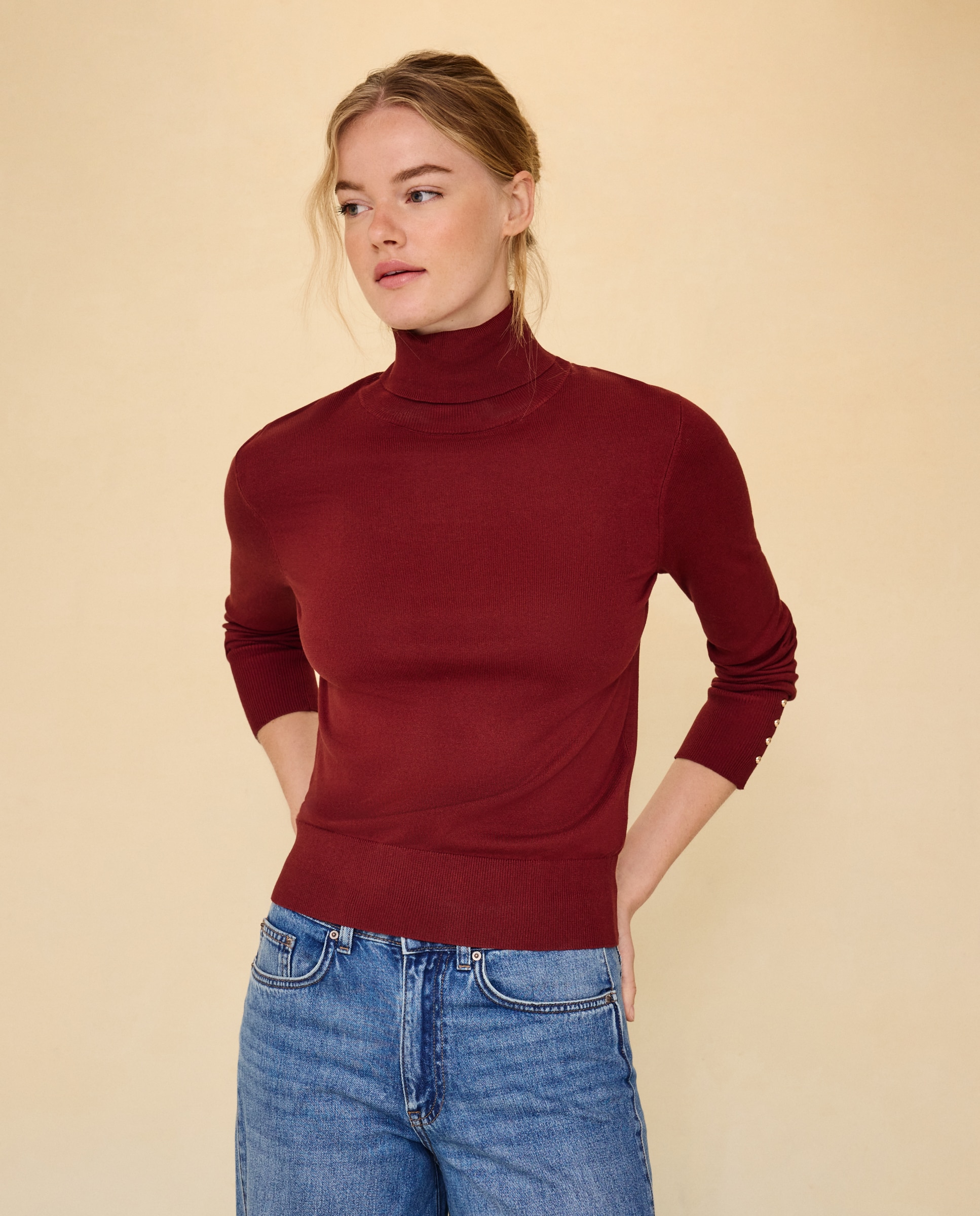 Camisola de Malha com Gola Alta e Botões no Punho Açafrão-2