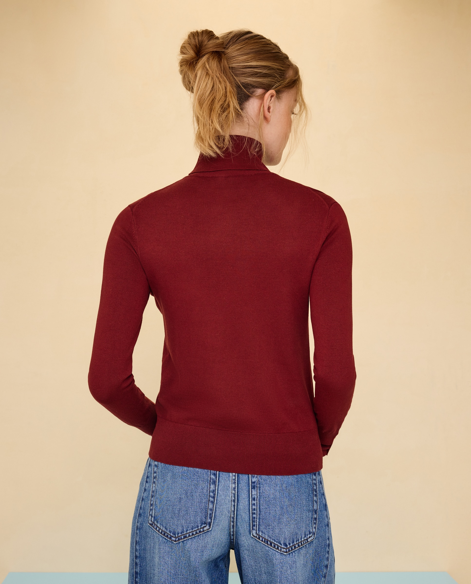 Camisola de Malha com Gola Alta e Botões no Punho Açafrão-3