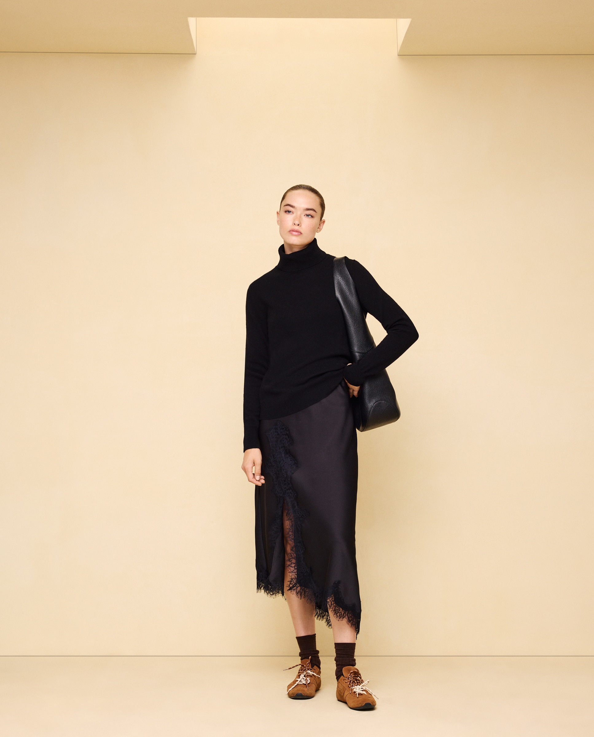 Jersey cuello vuelto en lana con cashmere de mujer. - Easy Wear - Negro Negro-1