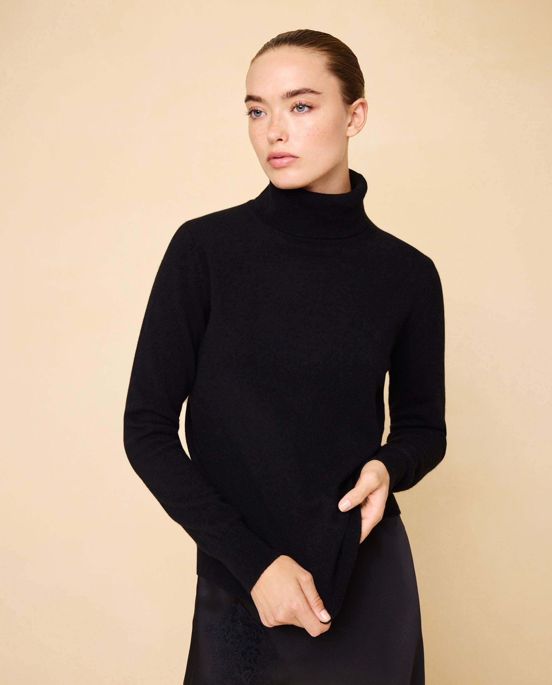 Jersey cuello vuelto en lana con cashmere de mujer. - Easy Wear - Negro Negro-2