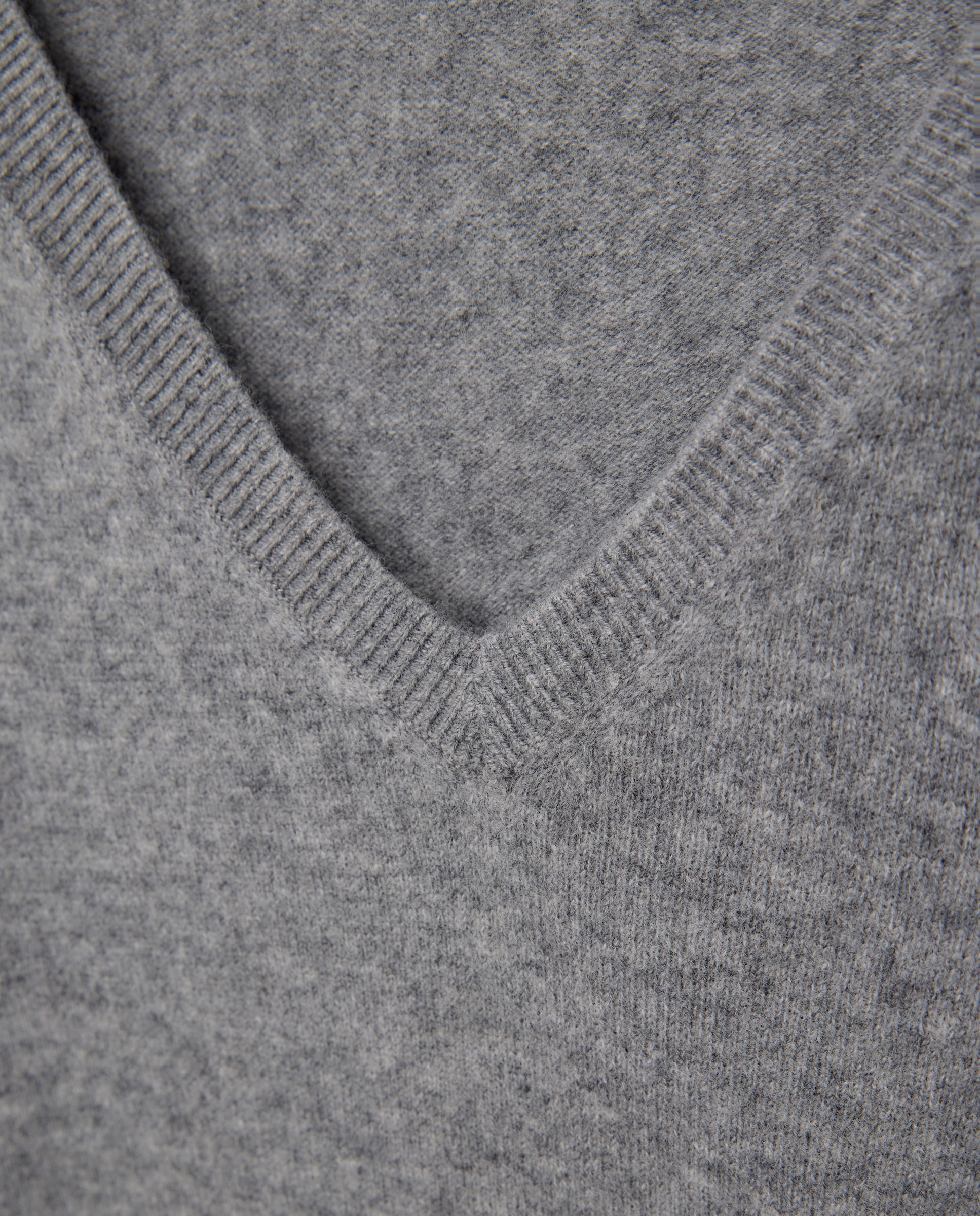 Jersey cuello pico en lana con cashmere de mujer. - Easy Wear - 820 Gris medio 820 Gris medio-5