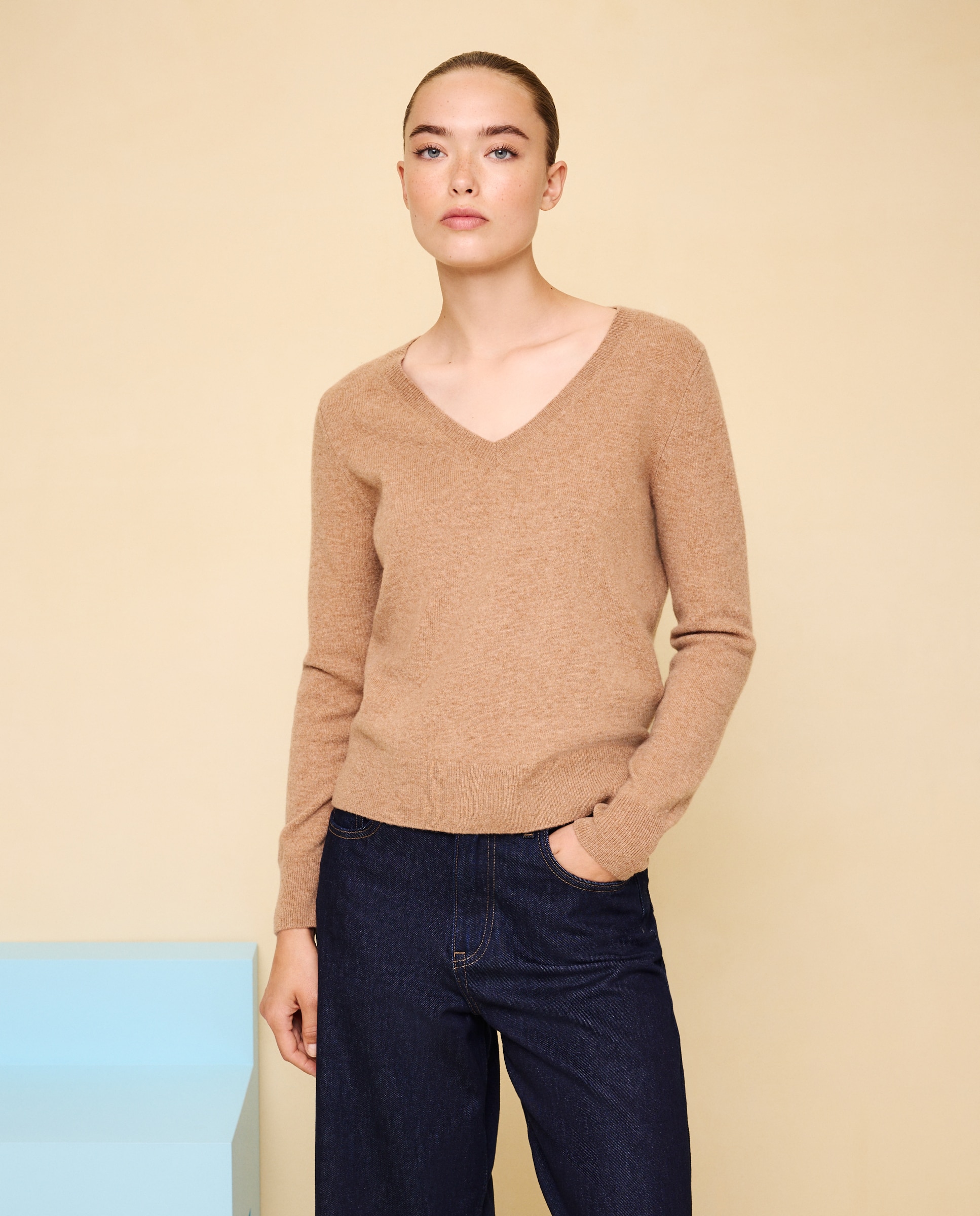Jersey cuello pico en lana con cashmere de mujer. - Easy Wear - 730 Camel 730 Camel-1