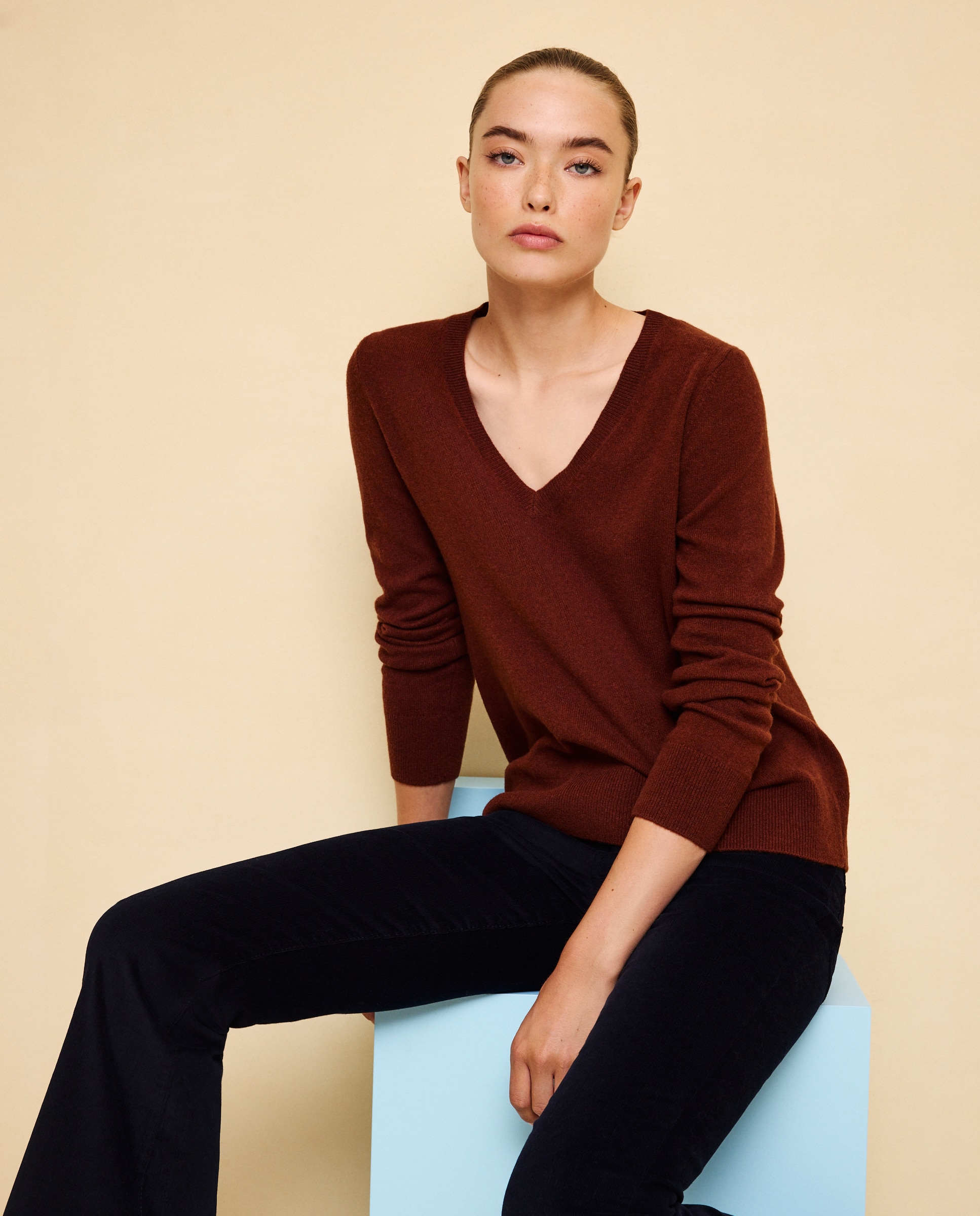 Jersey cuello pico en lana con cashmere de mujer. - Easy Wear - 770 Terracota 770 Terracota-1