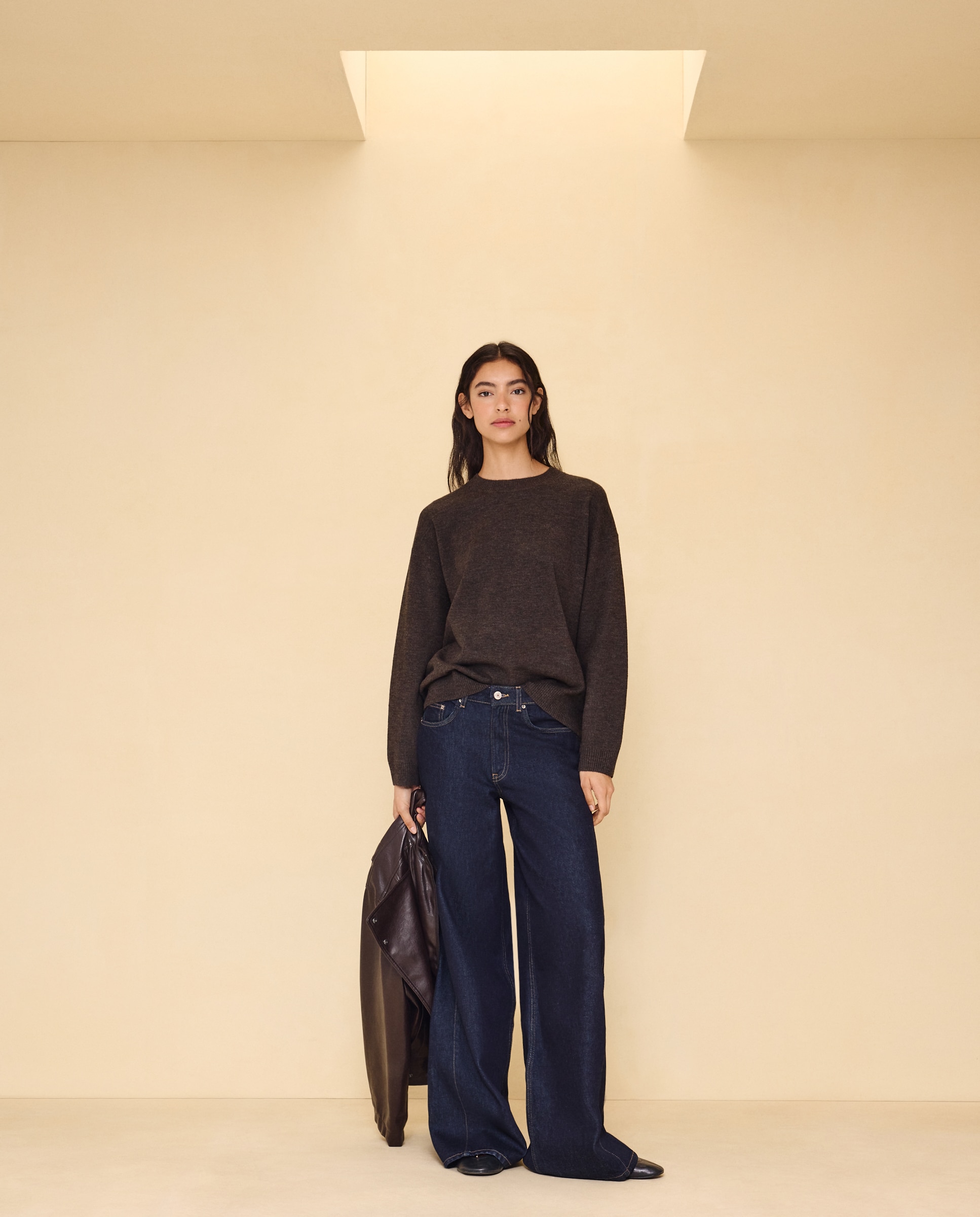 Camisola de Malha Relaxed Fit com Decote Redondo Castanho-2