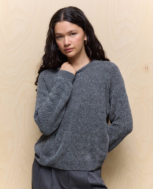 Imagen 0 de Jersey de mujer de cuello redondo  con estructura chenilla