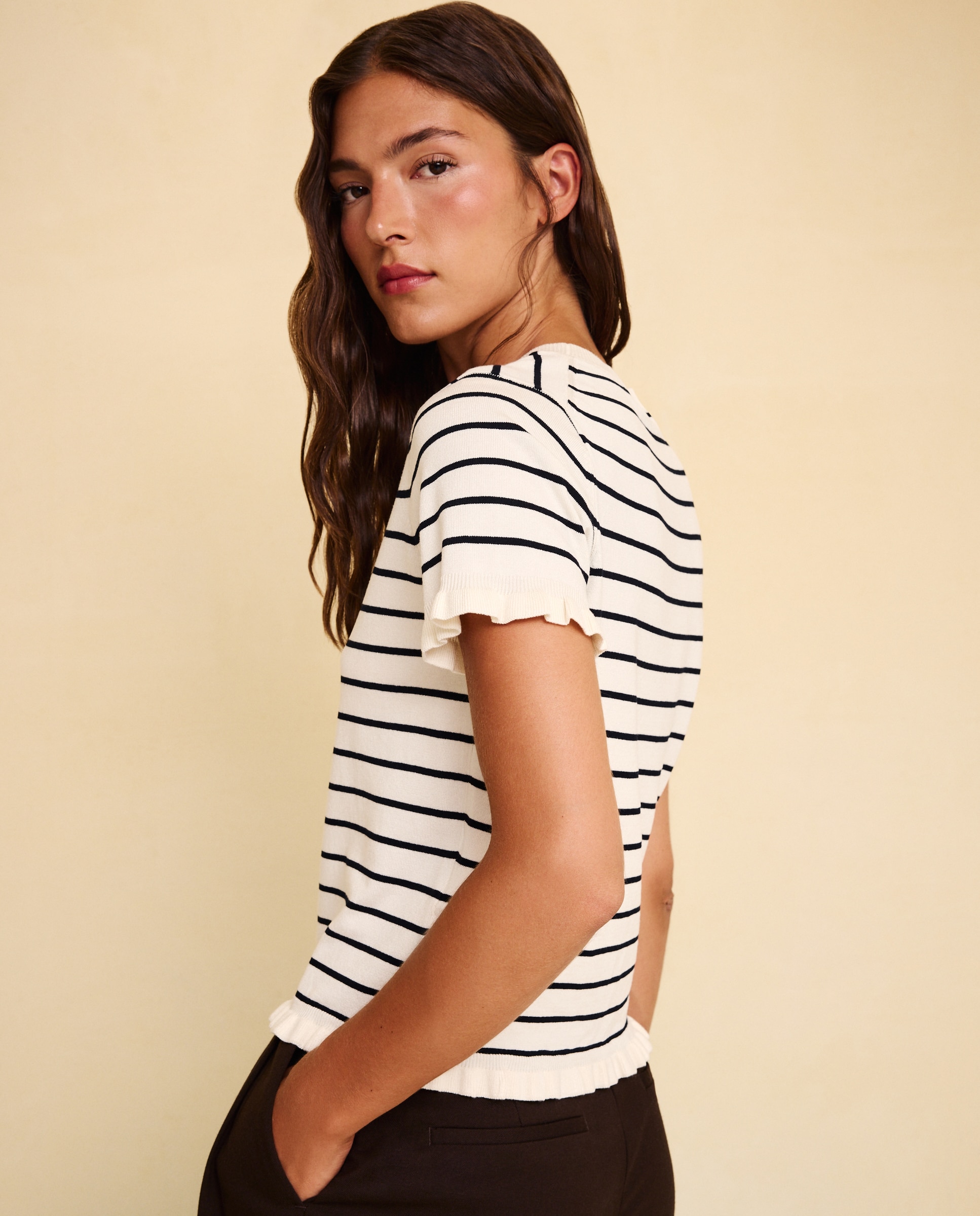 Imagen 3 de Jersey de mujer de manga corta con detalle de volantes - Easy Wear - Blanco Blanco