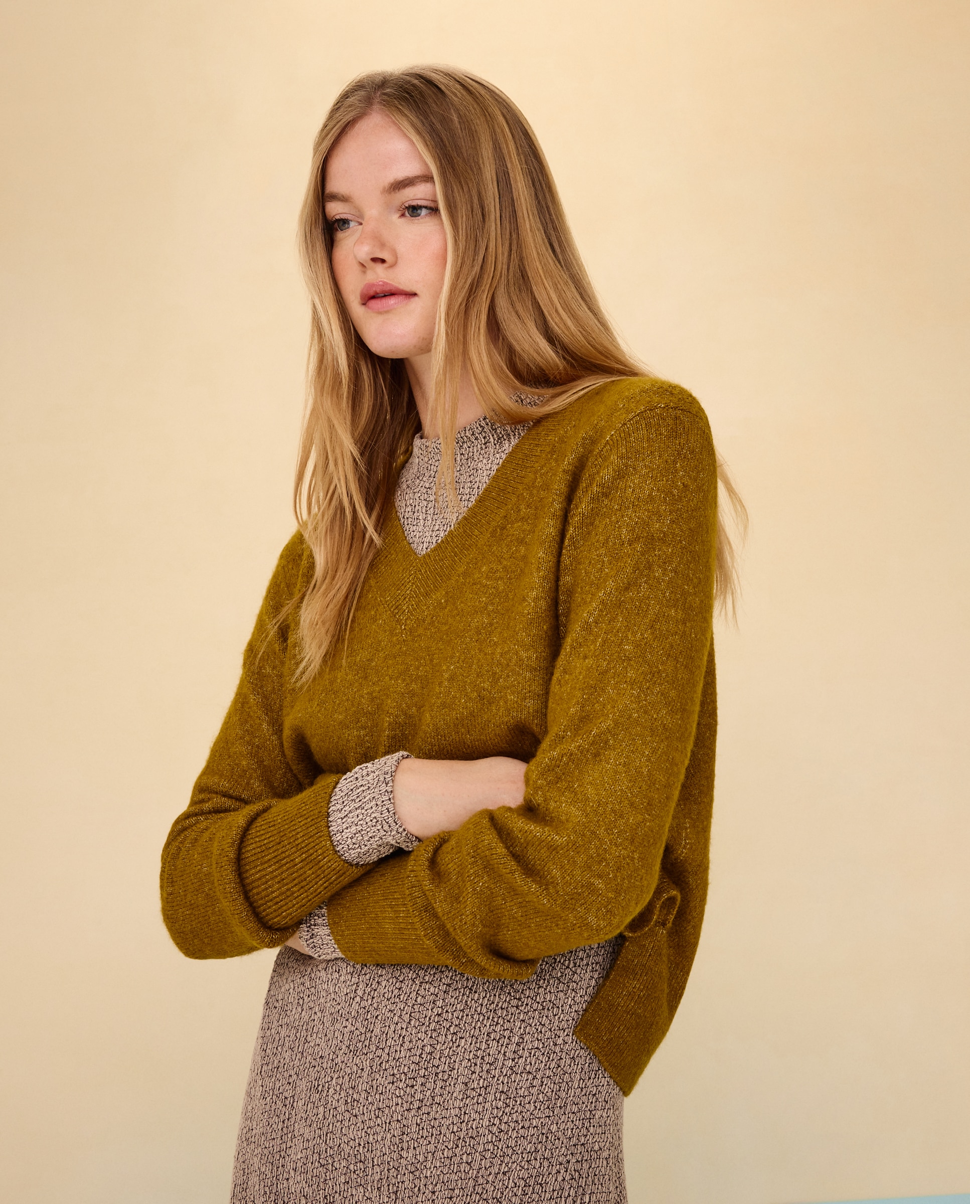 Jersey cuello pico soft de mujer - Easy Wear - 560 Oliva 560 Oliva-2