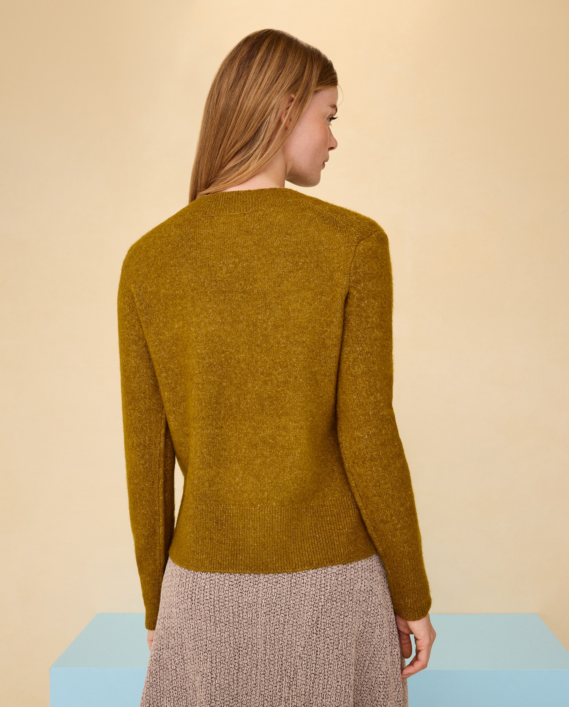 Jersey cuello pico soft de mujer - Easy Wear - 560 Oliva 560 Oliva-3