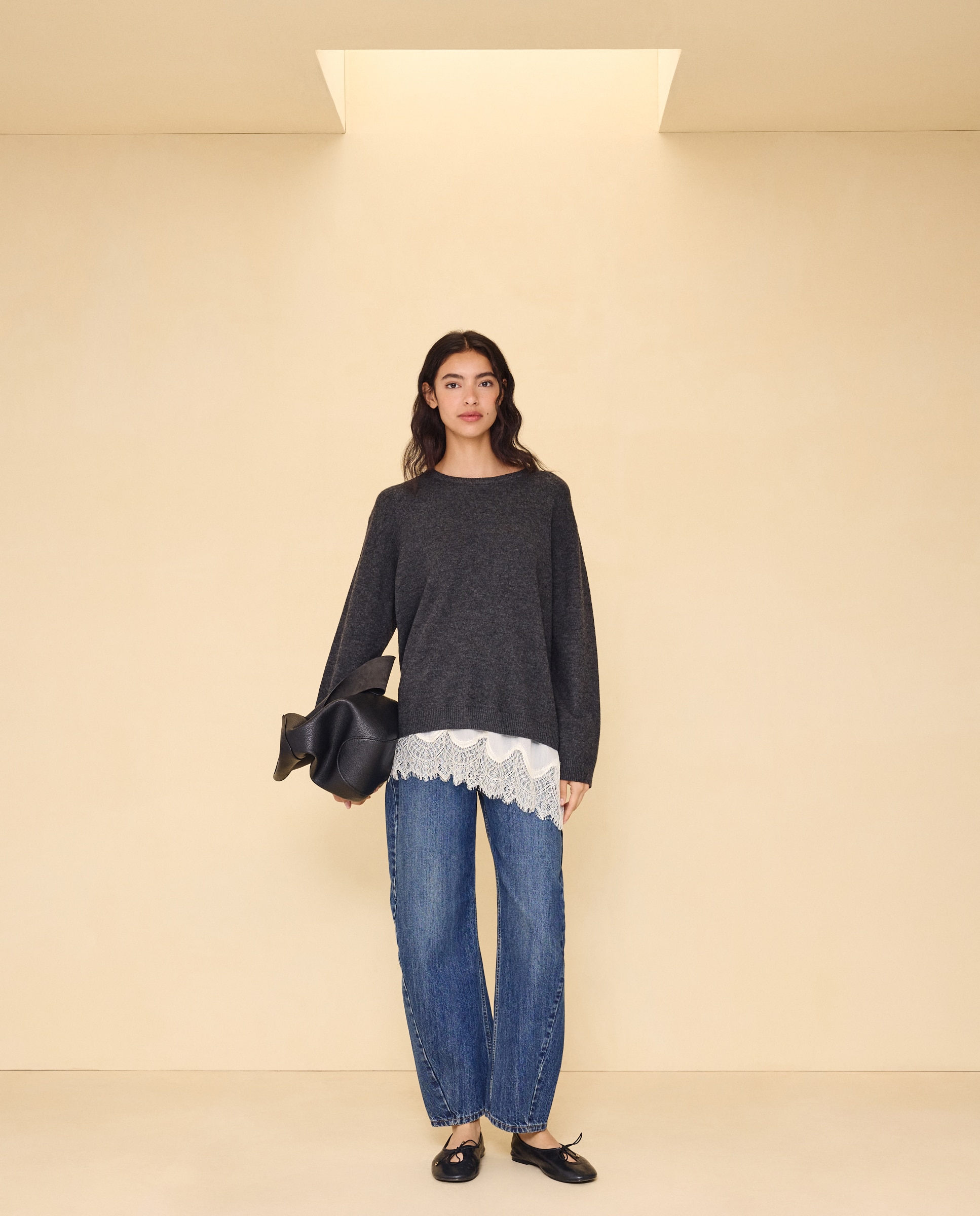 Imagen 2 de Jersey cuello redondo encaje bajo de mujer - Easy Wear - Plomo Plomo