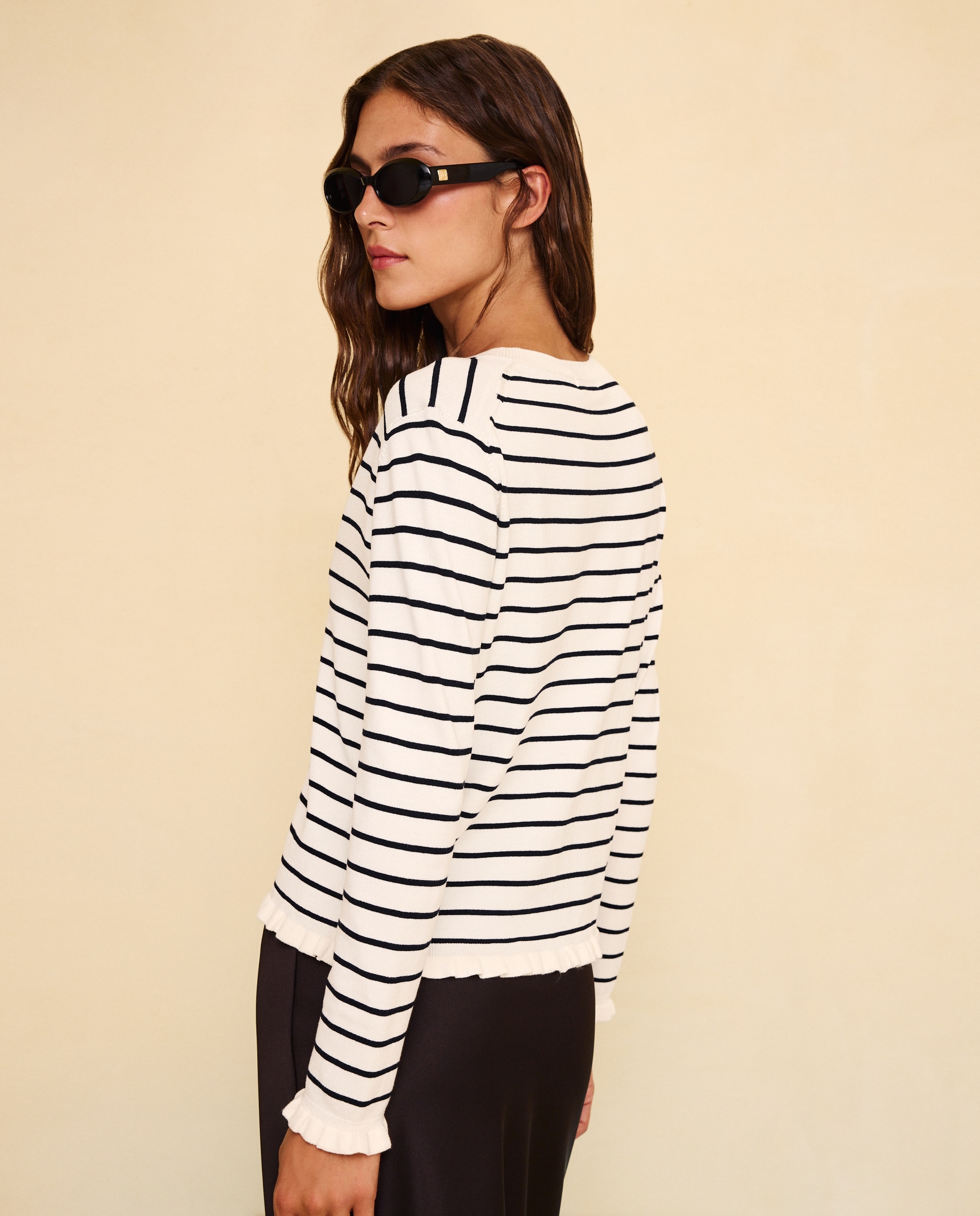 Chaqueta de punto de mujer con tapeta volantes - Easy Wear - Blanco Blanco-3