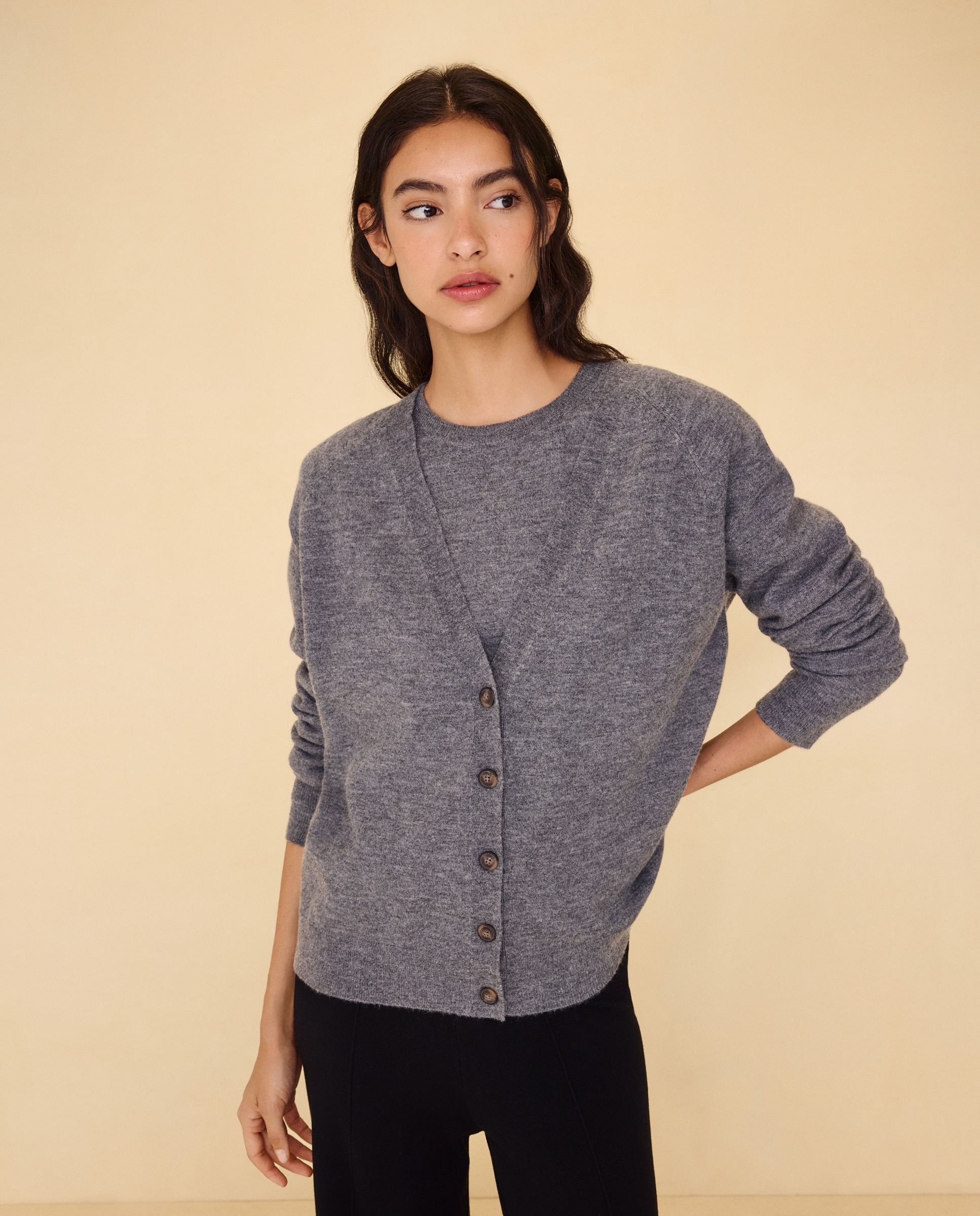 Chaqueta de punto cuello pico de mujer. - Easy Wear - 820 Gris medio 820 Gris medio-2