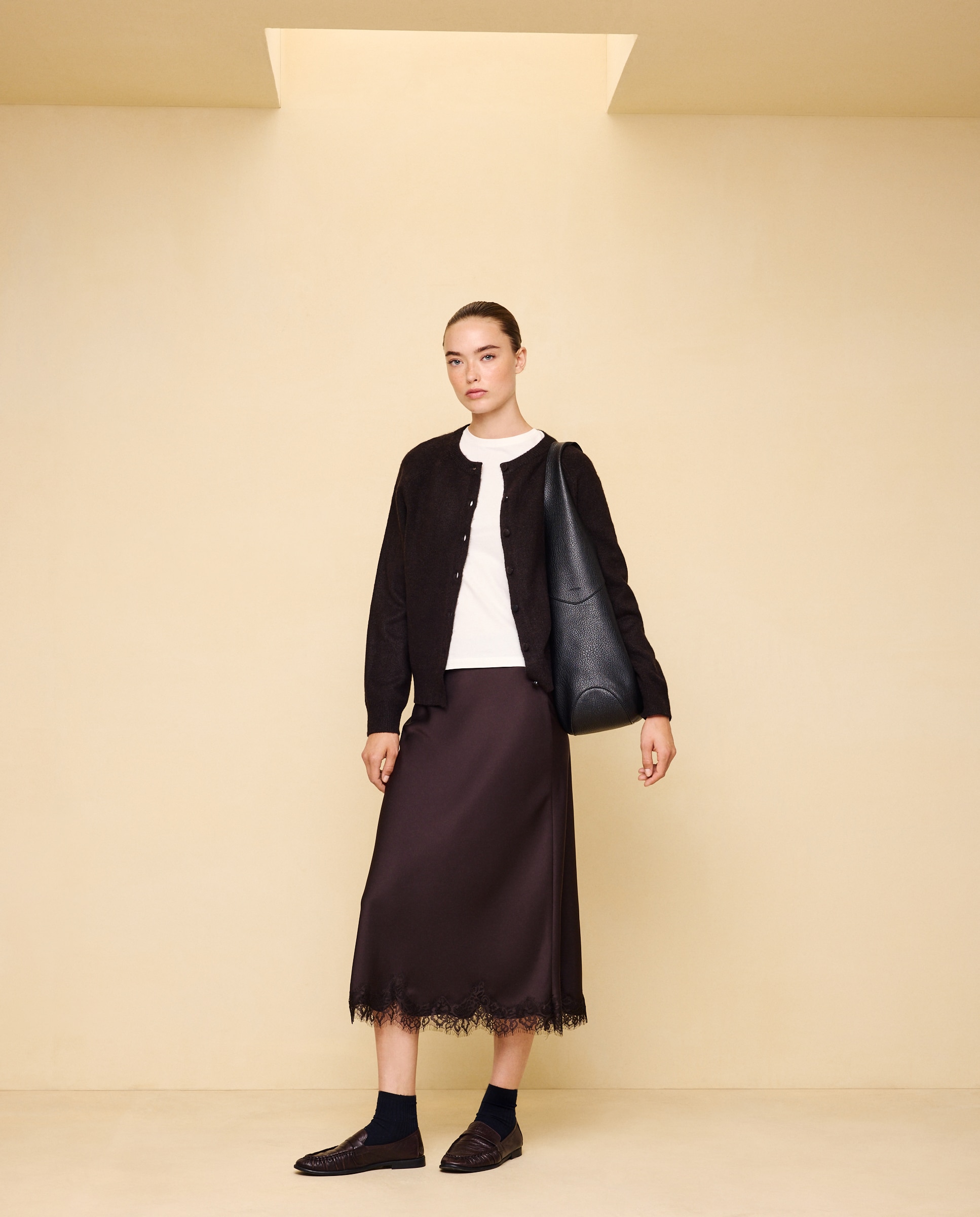 Chaqueta de punto con botón forrado de mujer. - Easy Wear - Negro Negro-1
