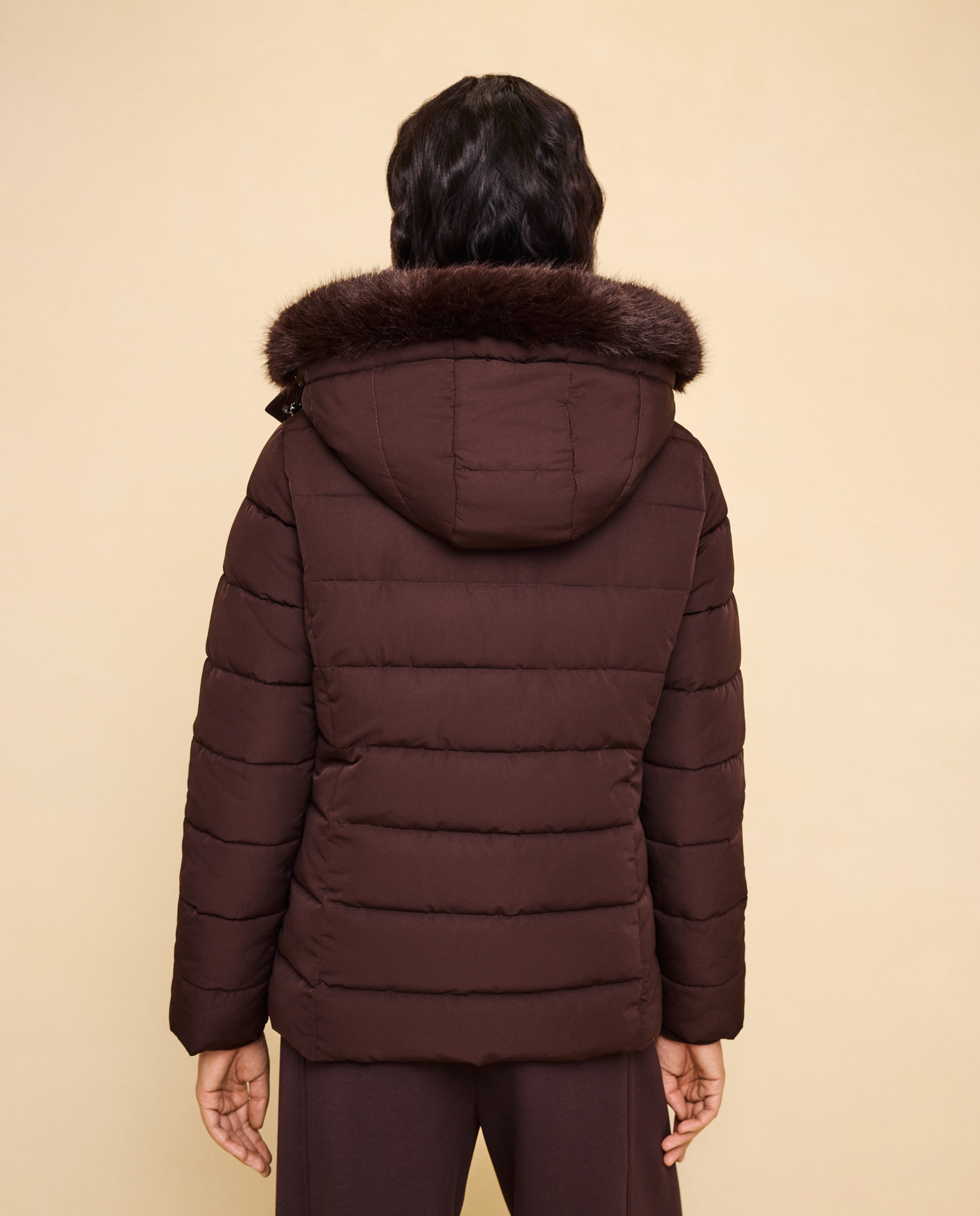 Imagen 3 de Abrigo acolchado capucha pelo - Easy Wear - Chocolate Chocolate