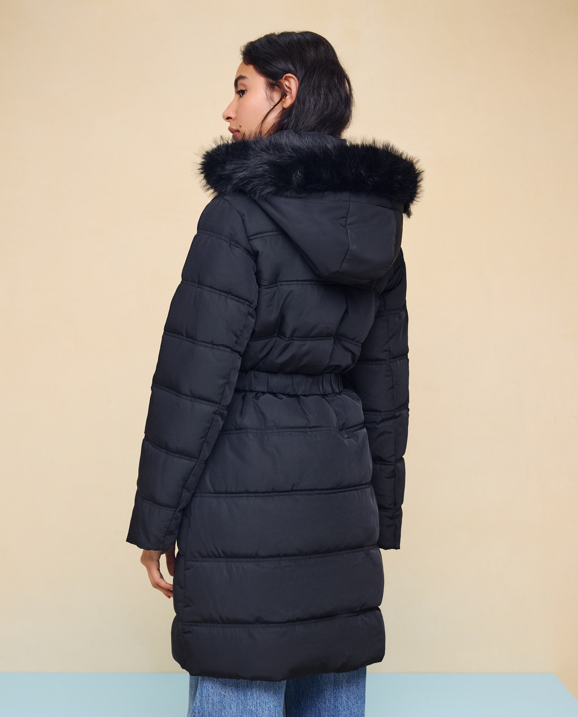 Imagen 3 de Acolchado de mujer con cinturon - Easy Wear - Negro Negro