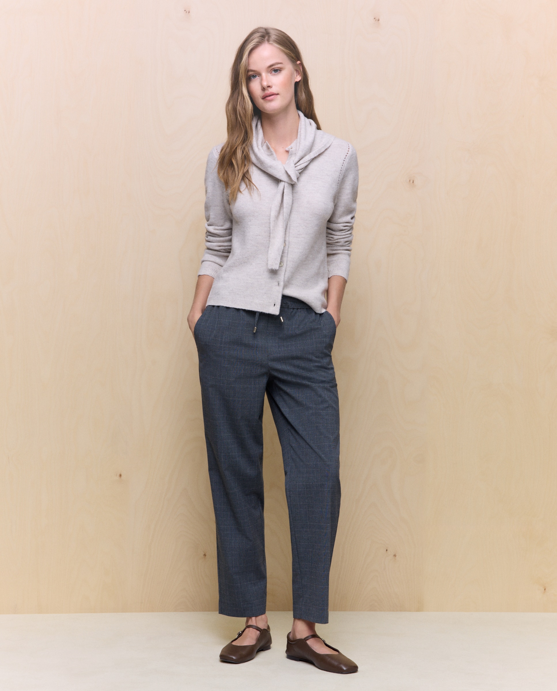 Calças Formais Lisas Cinzento-1