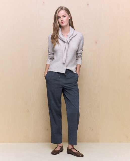 Imagem 0 de Calças Formais Lisas